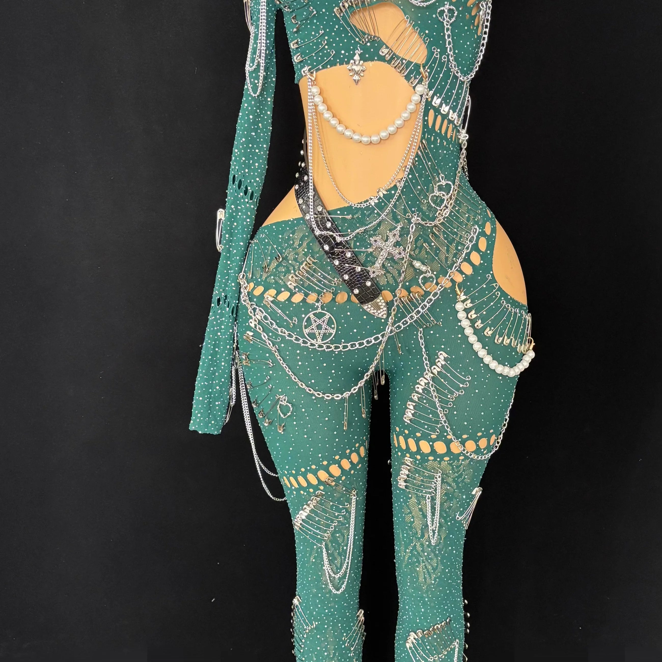 Sexy Shining Pearl Chain One Shoulder Hollow Out Jumpsuit 2025 New Women Birthday Party Nightclub Singer Performance Stage Wear