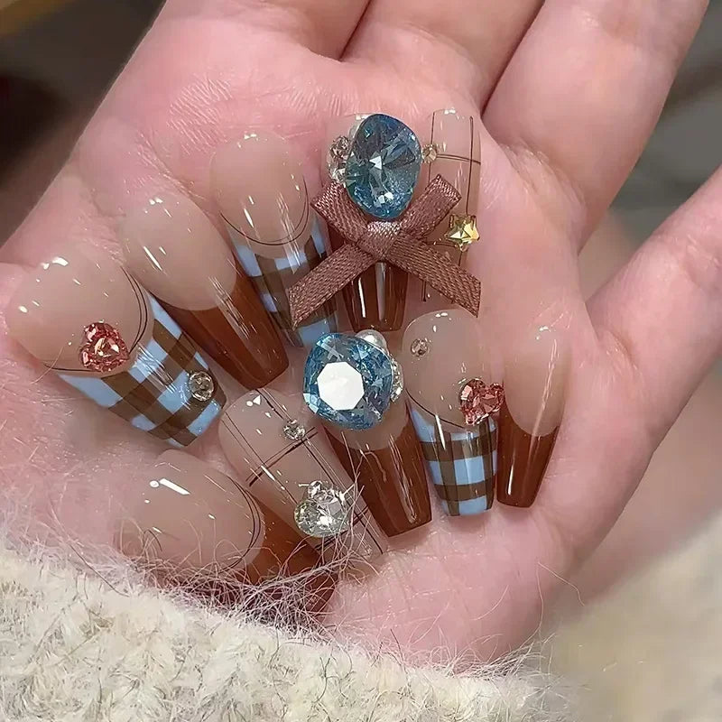 24Pcs Vintage Plaid Press-On Nails Set Blue & Brown with Sparkling Rhinestone Bows Fake Nails Perfect for Girls Daily Wear