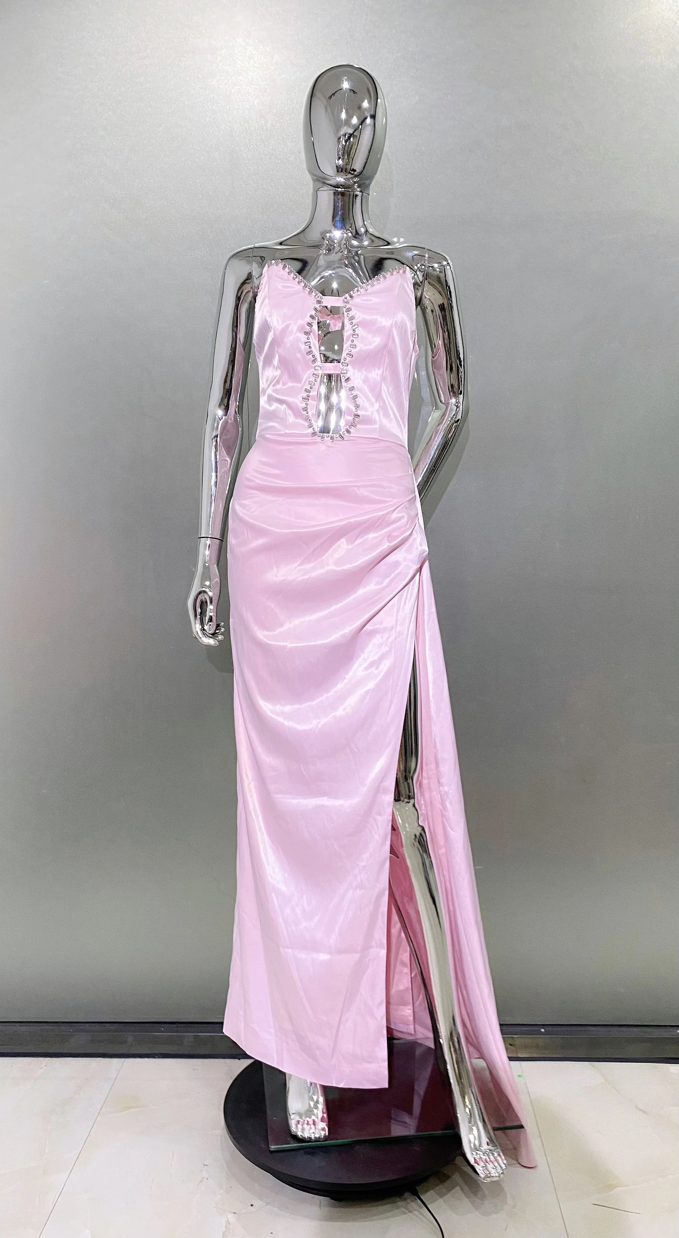 Pink Color Women Sexy Strapless Shinning Crystal Satin Bodycon High Split Dress Sweet Birthday Party Valentine's Day Dress