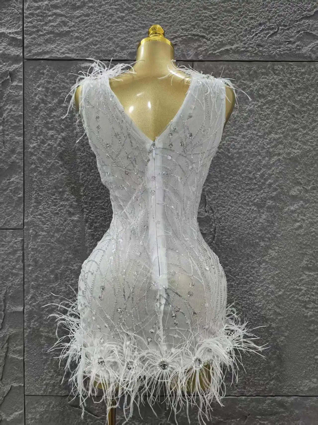 White Color Women Sleeveless Sexy V-Neck Bodycon Mini Dress Feathers Celebrate Birthday Party Cocktail Outfit Wholesale