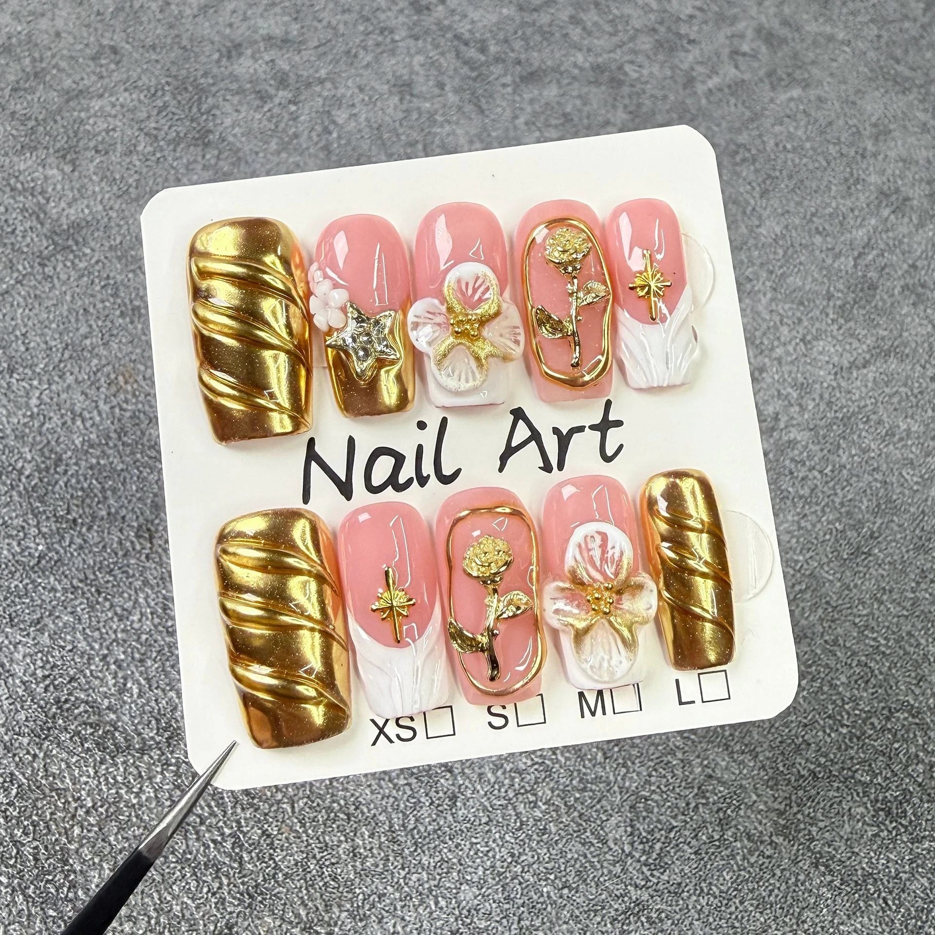 10Pcs Mid-length Coffin Square Luxurious False Nails with 3D Golden Rose Stars Stick on Nails Artificial Nails Reusable Manicure