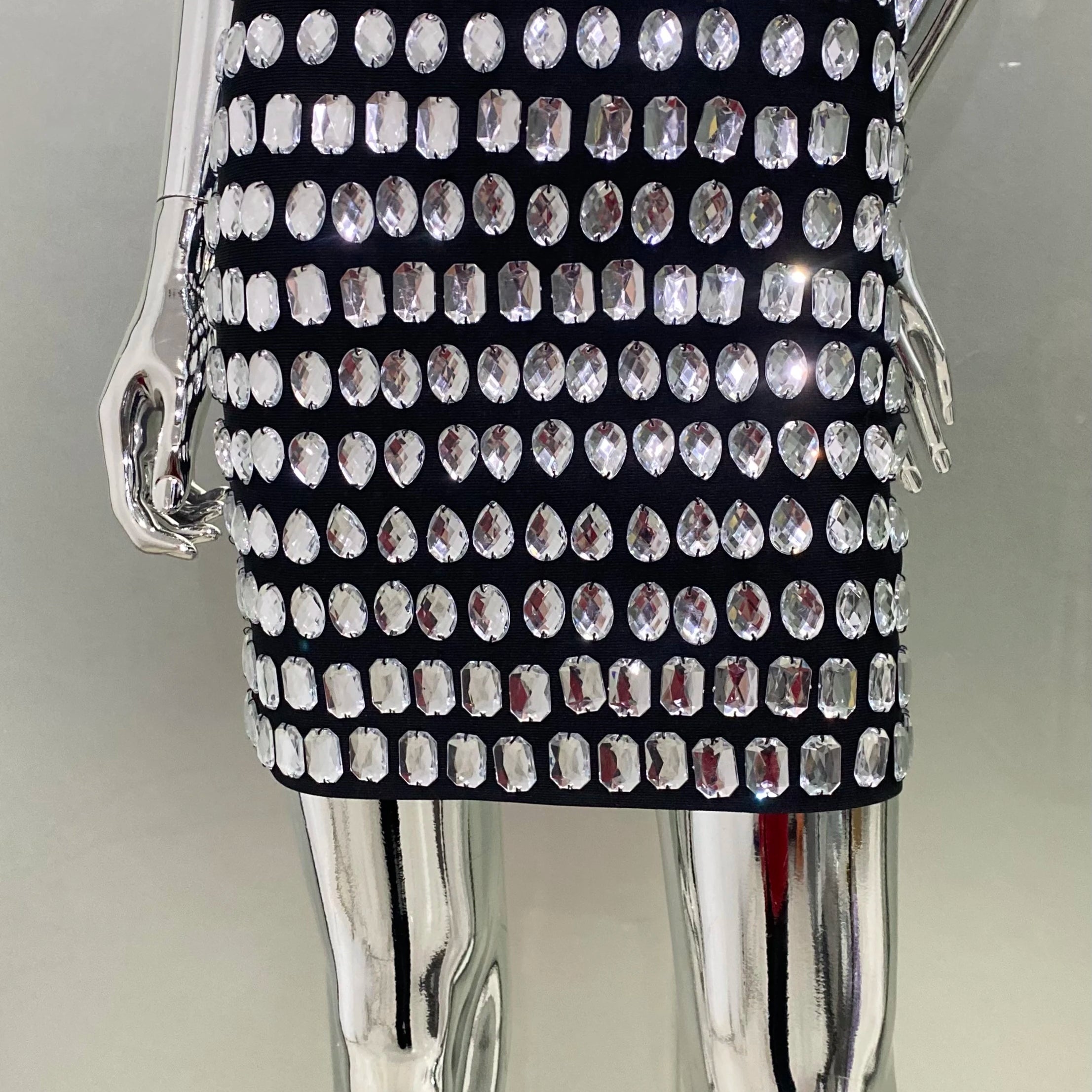 High Quality Sexy Deep V-Neck Strapless Top And Sparkling Diamonds Mini Skirt 2 Pieces Woman Set Birthday Party Vestido