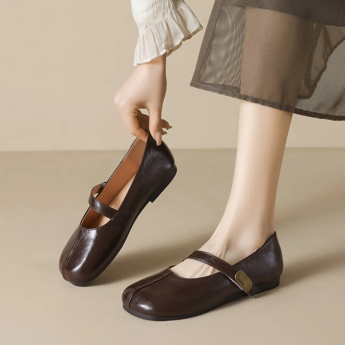 spring women's outdoor shoes Round toe design Mary Jane shoes Ladies casual flat shoes Work boat shoes Large sizes 41-43