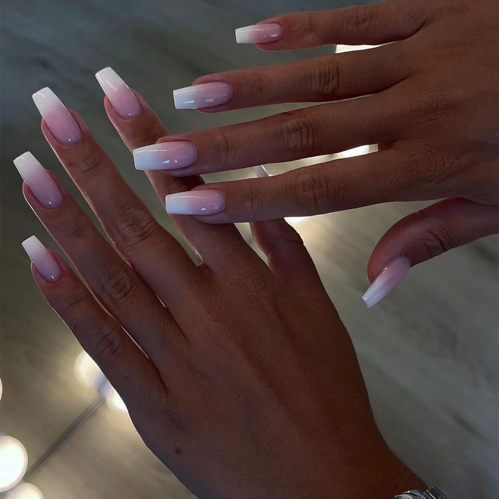 Gradient Pink Fake Nails 24Pcs Medium-length Coffin Press On Nails Sweet Girls Charm Manicure Full Cover Acrylic False Nails