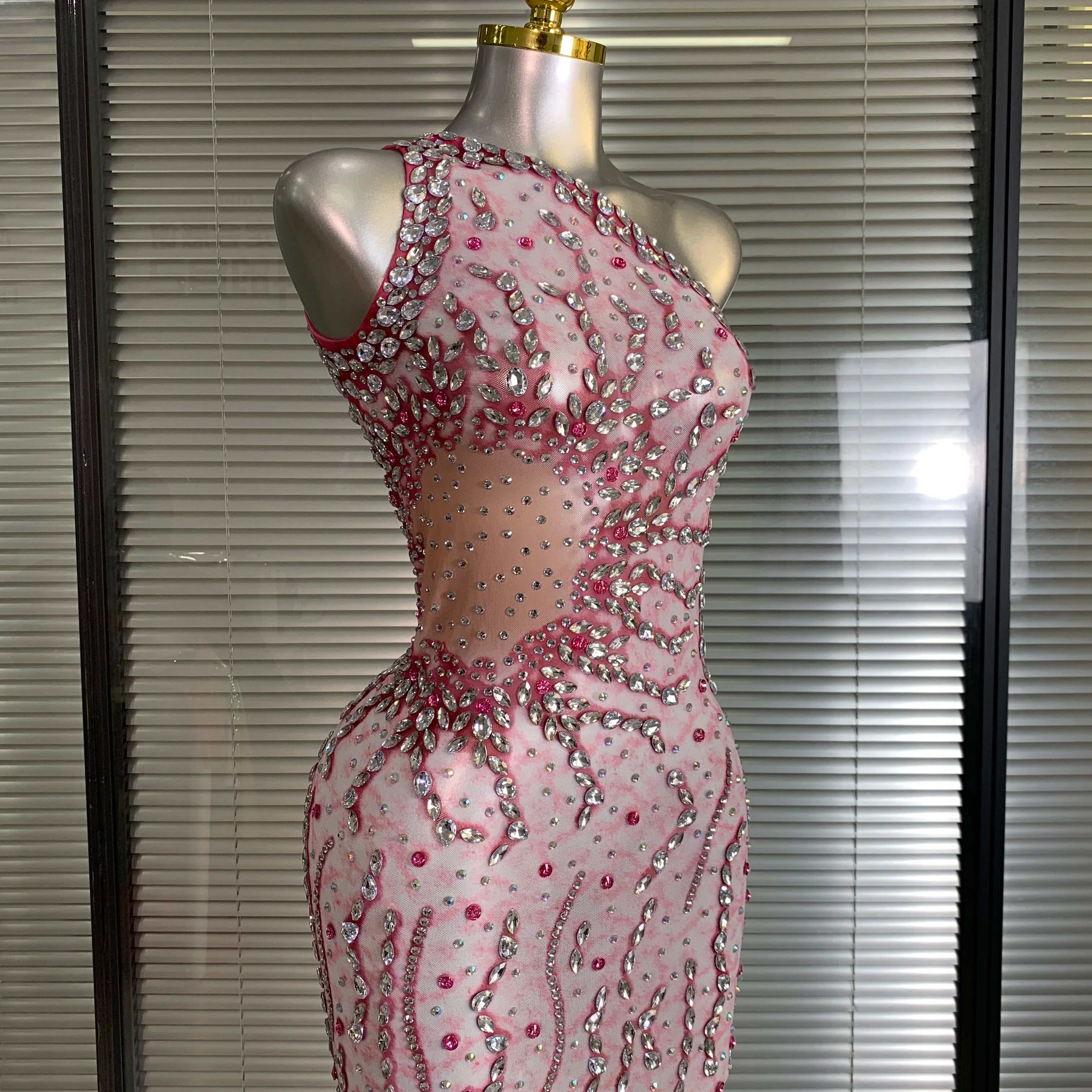 Women Sexy Mesh Crystal Diamonds Mini Costume Stage Dancer One Shoulder Stretchy Mini Night Club Party Dress