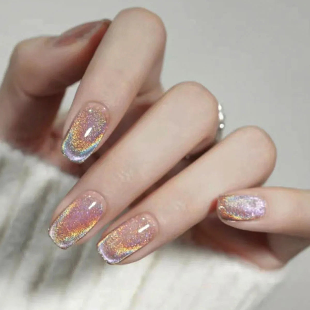 24Pcs  Gradient Color Fake Nail Simple Short Ballet Wearable False Nails with Cat Eye Design Press on Nails Full Cover Nail Tips