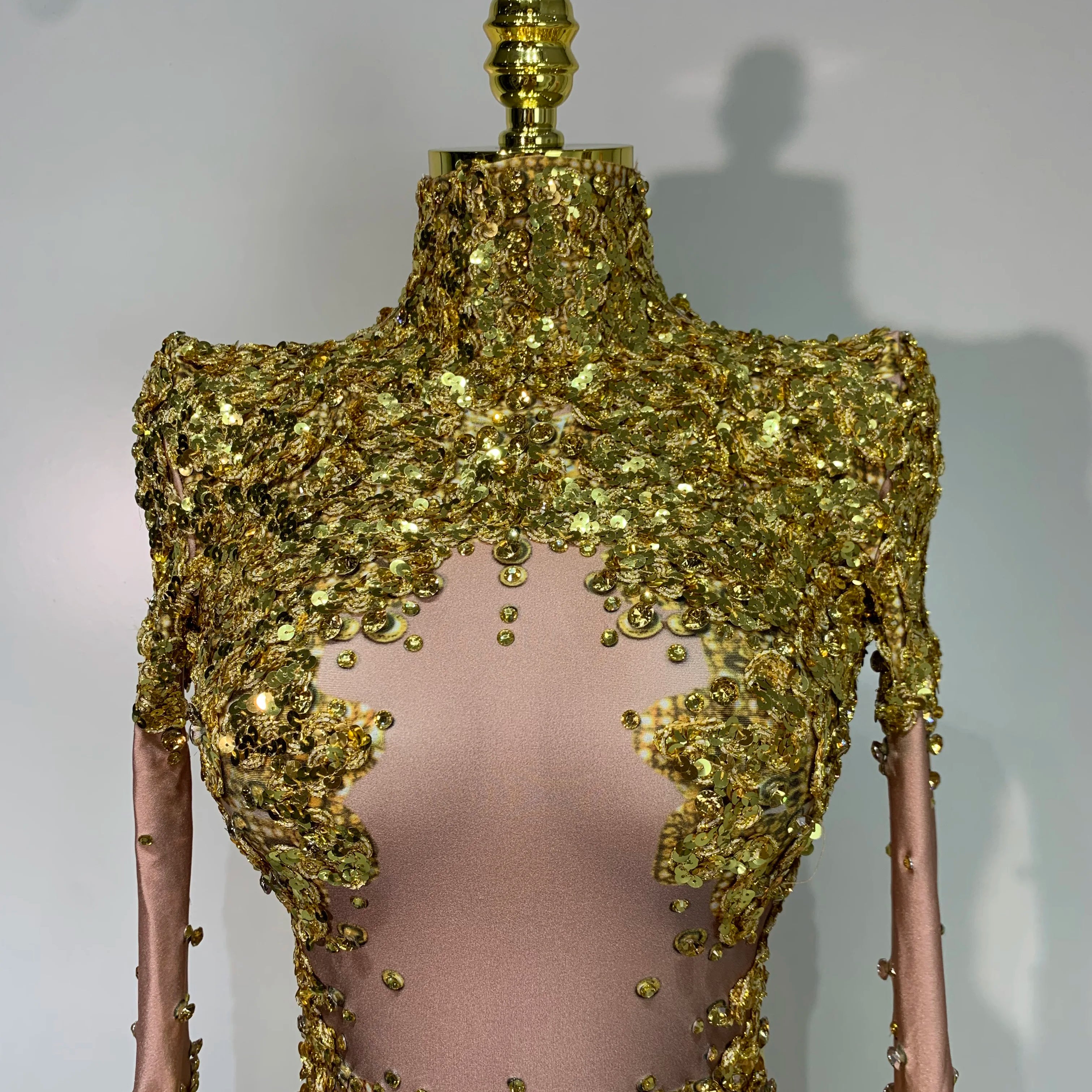 Sparkly Gold Rhinestone Sequin Stretch Bodysuits 2025 Women Luxury Birthday Party Nightclub Dancer Stage Performance Costume