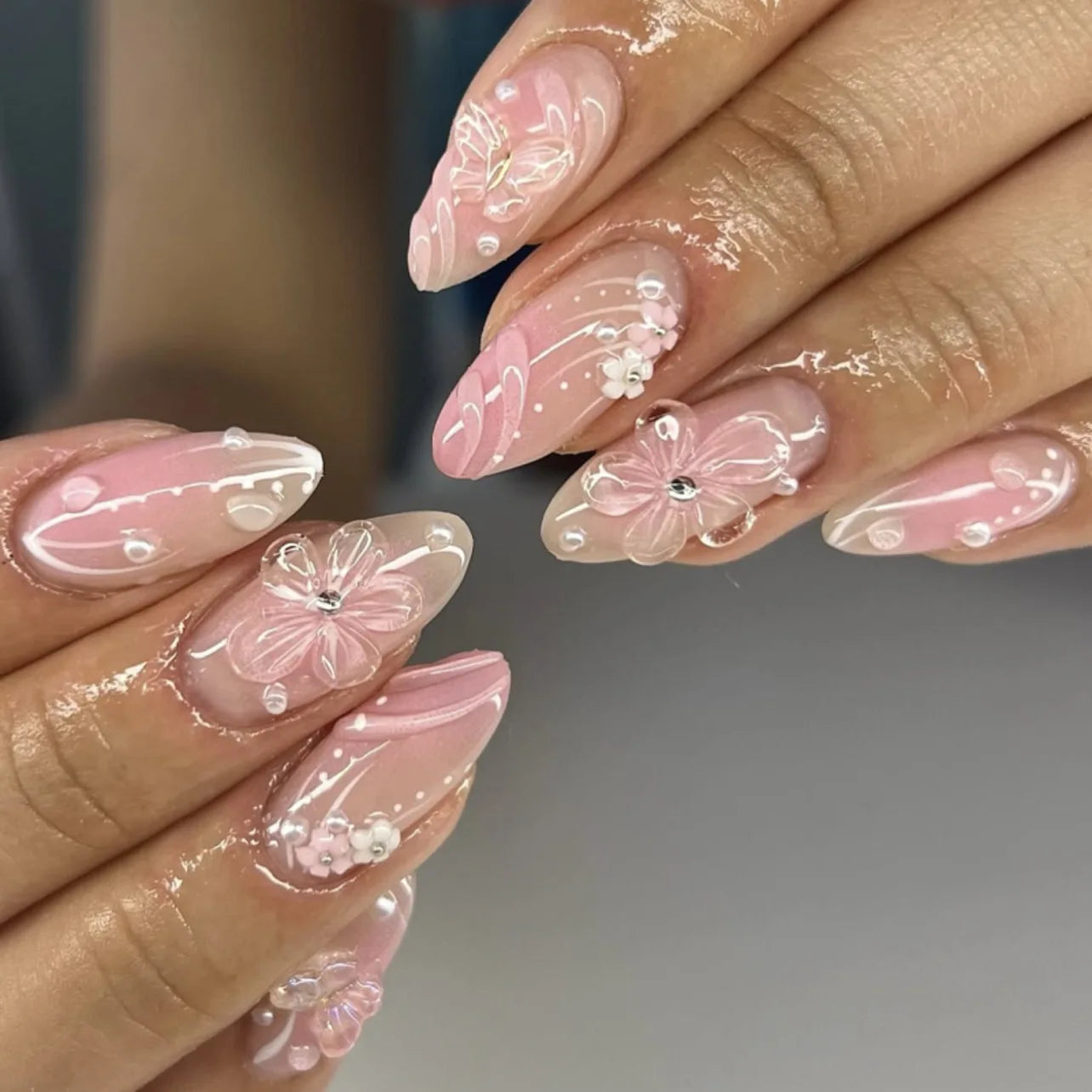 24Pcs 3D Green Ripple Design False Nails Cat's Eye French Almond Fake Nail Tips Leaves Pattern Removable Oval Press on Nails