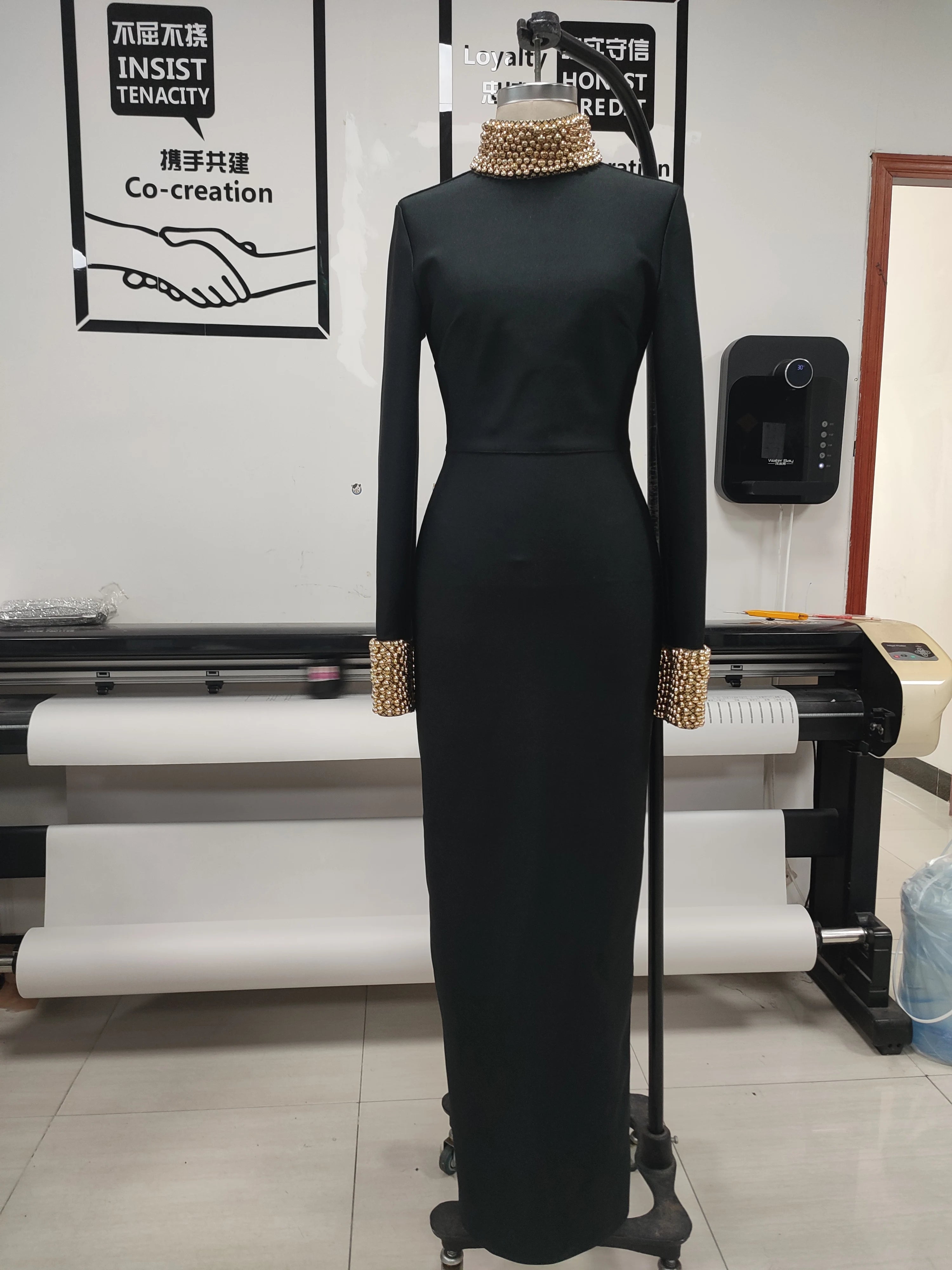 Winter Black Women Long Sleeve Sexy Golden Beading Bodycon Bandage Long Dress Backless Celebrate Evening Party Outfit