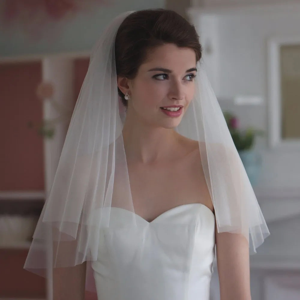 Elegant Short Bridal Wedding Veils Two Layer 75cm 2T with Metal Combe White for Party 2021 New Arrival White no Edge 75cm