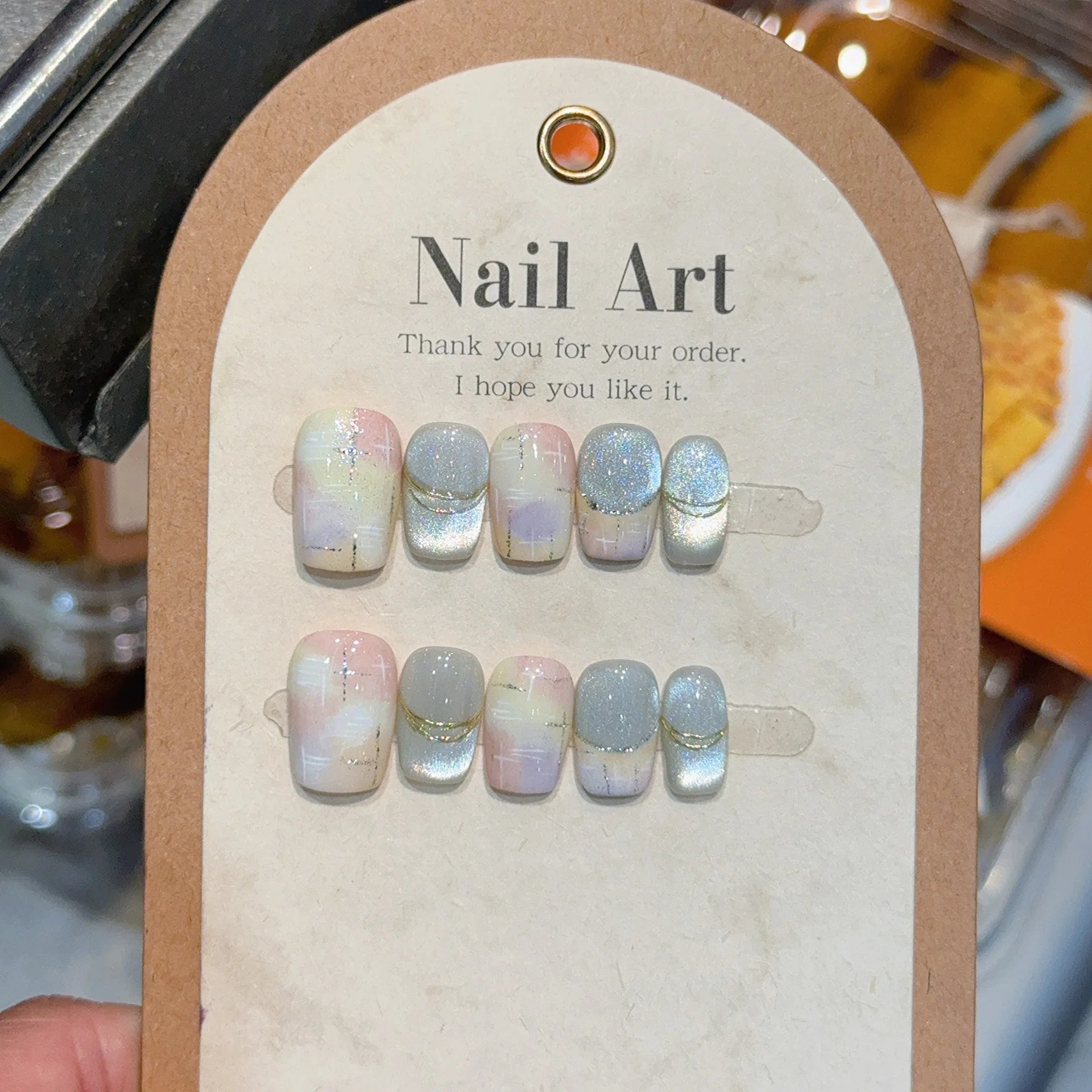 10Pcs Short Ballet Hand Drawn Daisy Nail Tips with Light Purple Cat Eye Nails Set Gradient Shiny Wearable French Manicure Nails