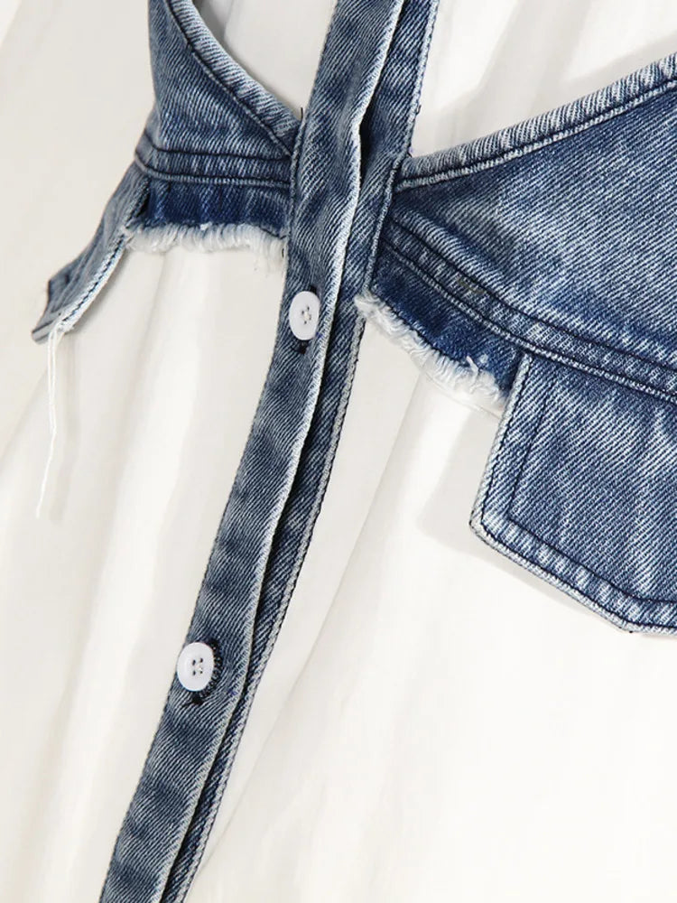 DEAT Fashion Women's Denim Shirt Lapel Loose Hollow Out Single Breasted Denim Splice Fake Two Pcs Blouse Summer New 17A8112