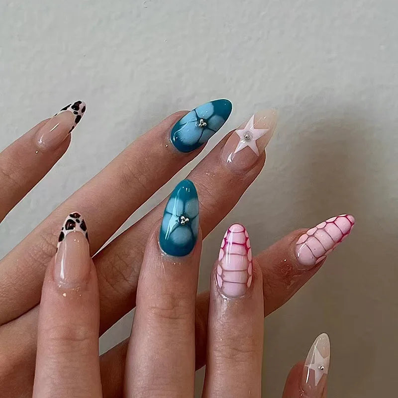 24Pcs Mid-length Almond False Nails Star Smudge French Wearable Press on Fake Nails Blue 3D Flower Design Full Cover Nails Tips
