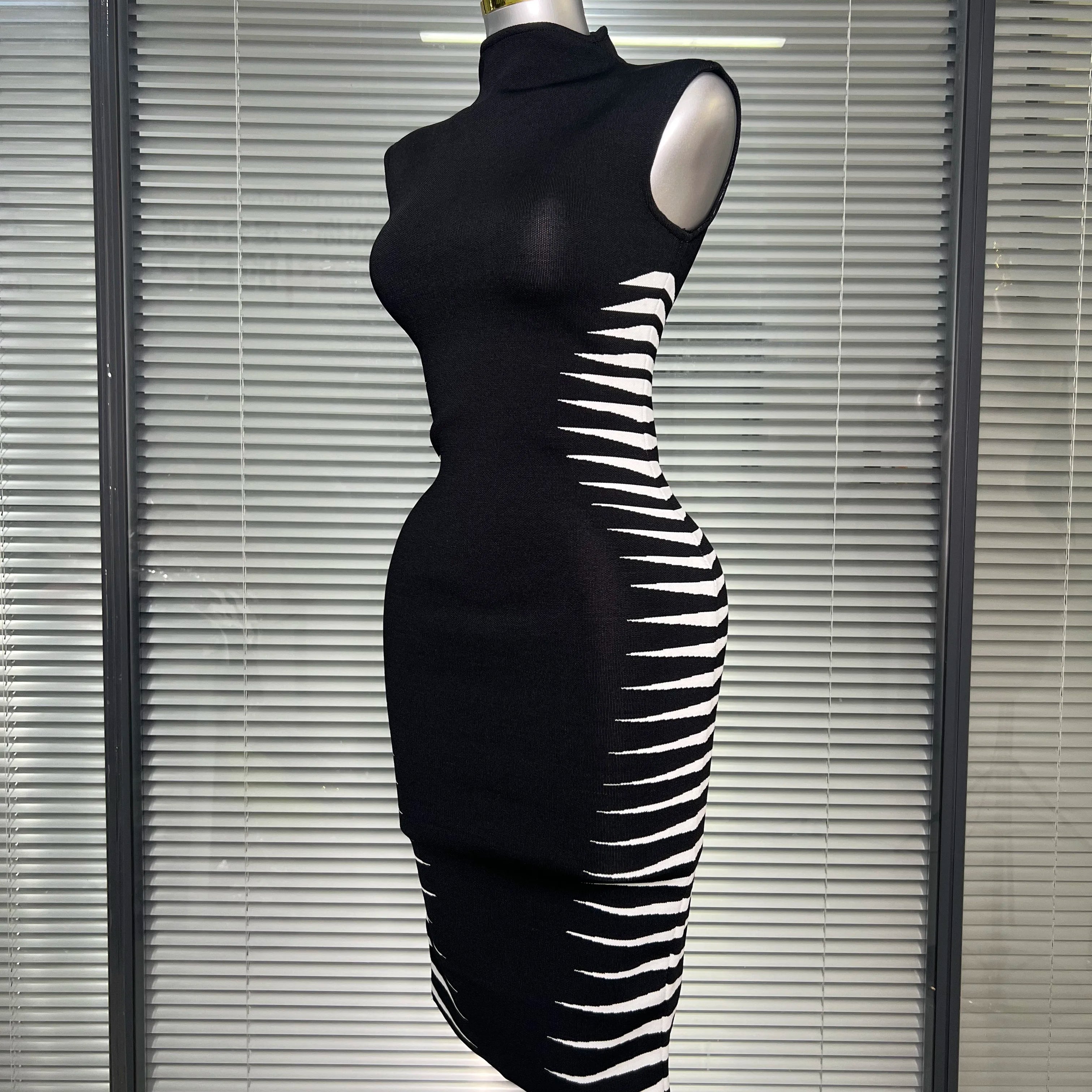 Women Sexy Black Jacquard Tank Midi Bodycon Bandage Dress High Street Elegant Celebrity Party Dress