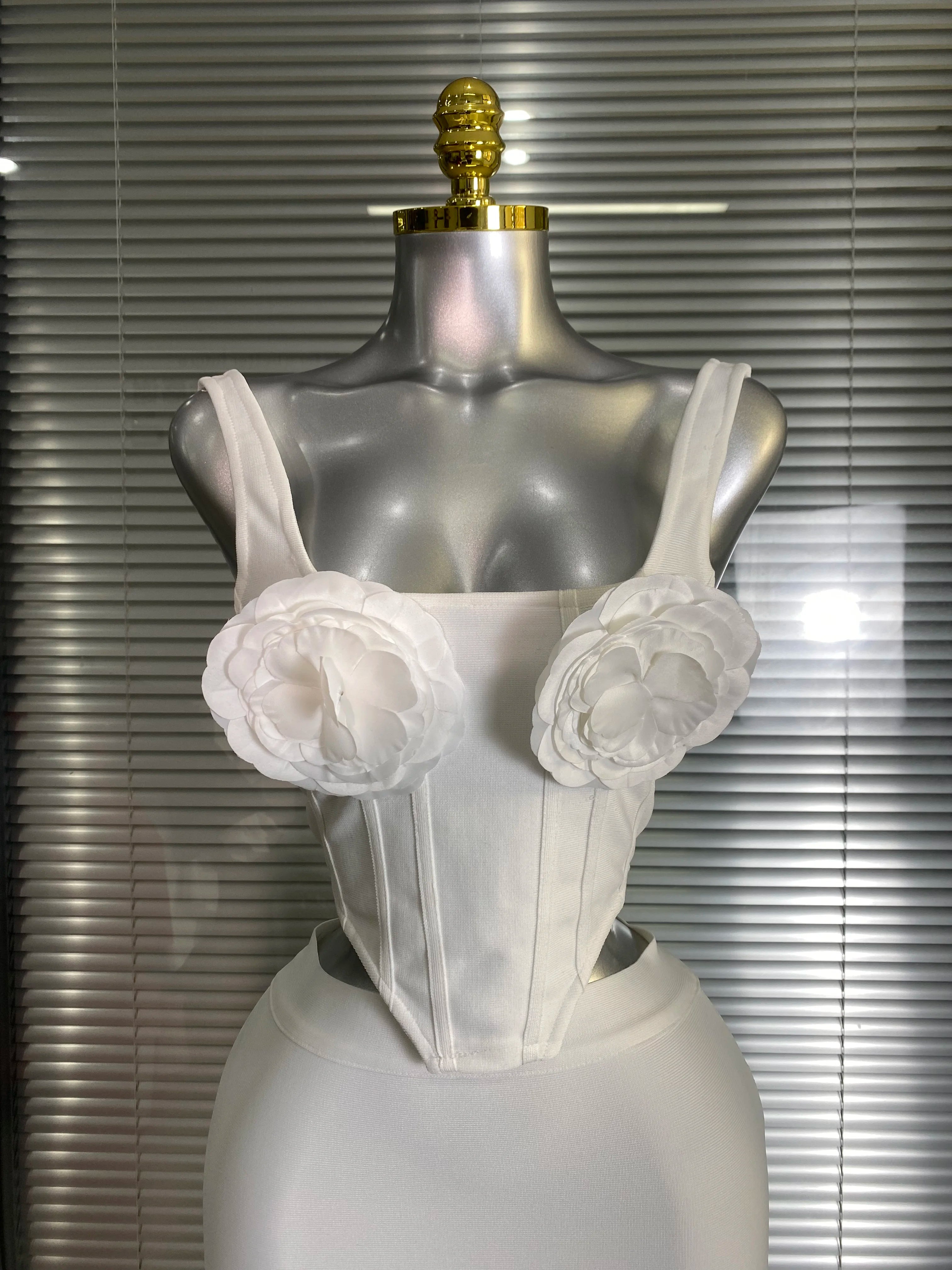 Summer New 2025 Women Sexy Flower White Black Mini Bandage Two Piece Set Celebrity Evening Party Skirt Suits