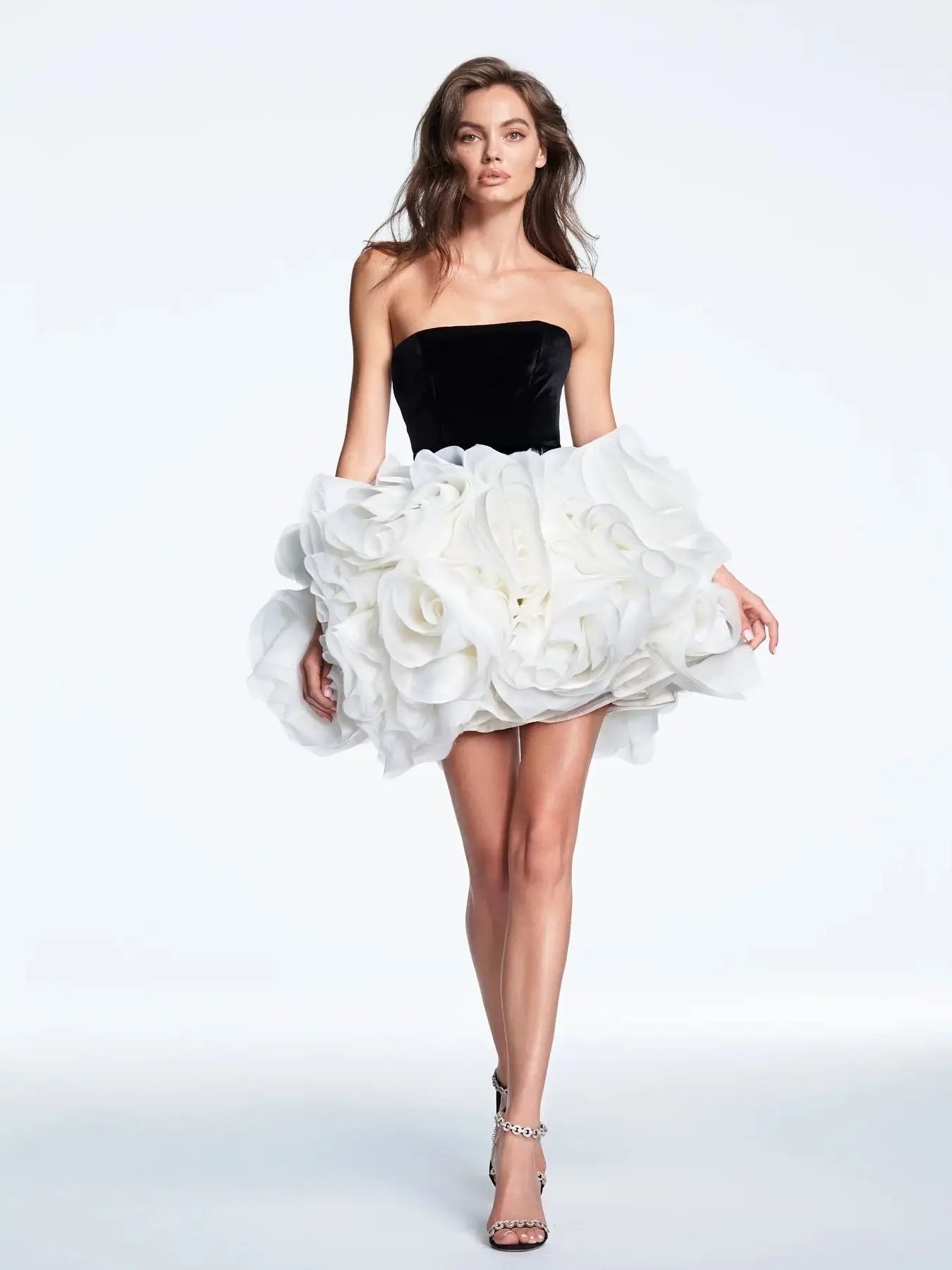 2025 New Arrival White Falbala Strapless Puffy Mini Dress Sweet Woman Birthday Party Vestido Stage Performance Costume