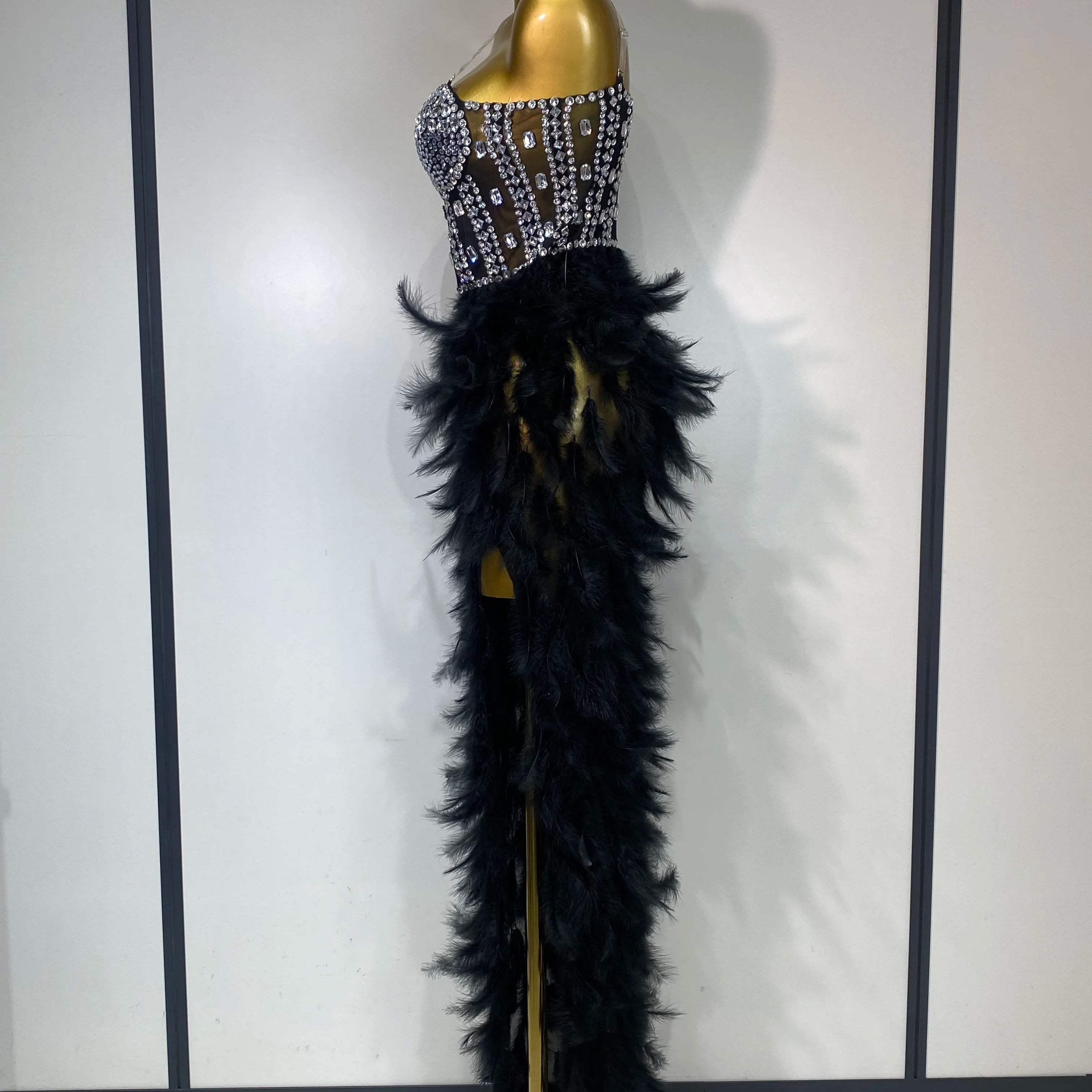 Luxury Birthday Evening Party Long Dress Women Sexy High Slit Backless Gowns Diamonds Feather Patchwork Stage Perform Costume