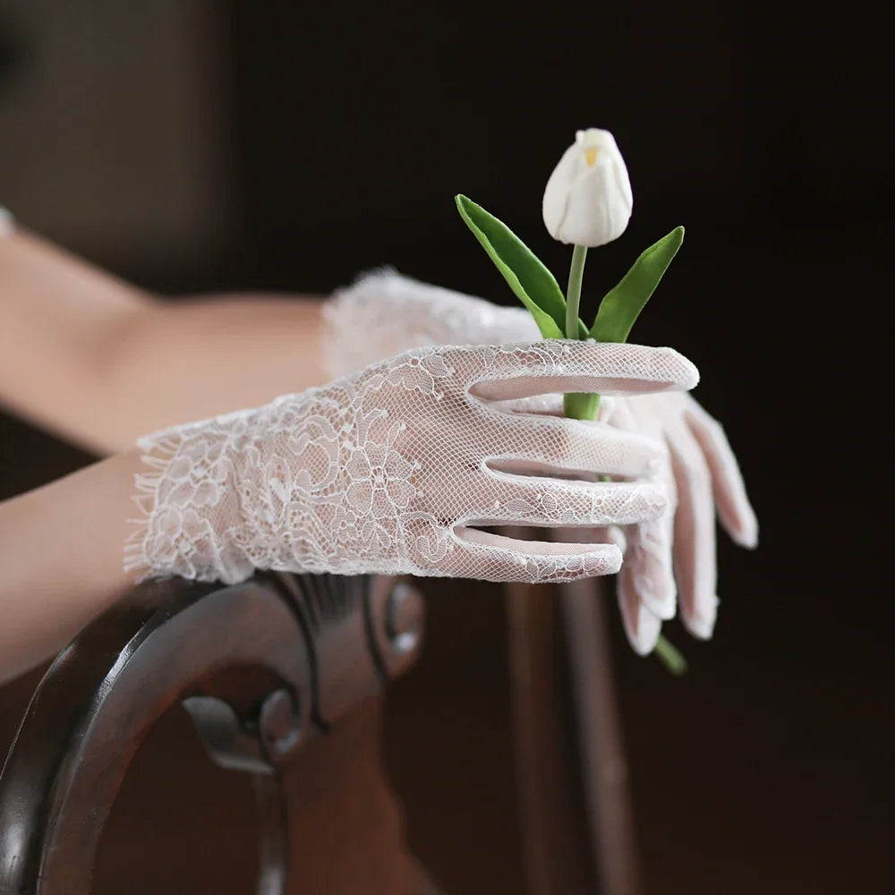 Bridal Wedding Dress Lace Gloves Wedding Open Finger Gloves White Lace Medium Length Slim Wedding Gloves Simple black