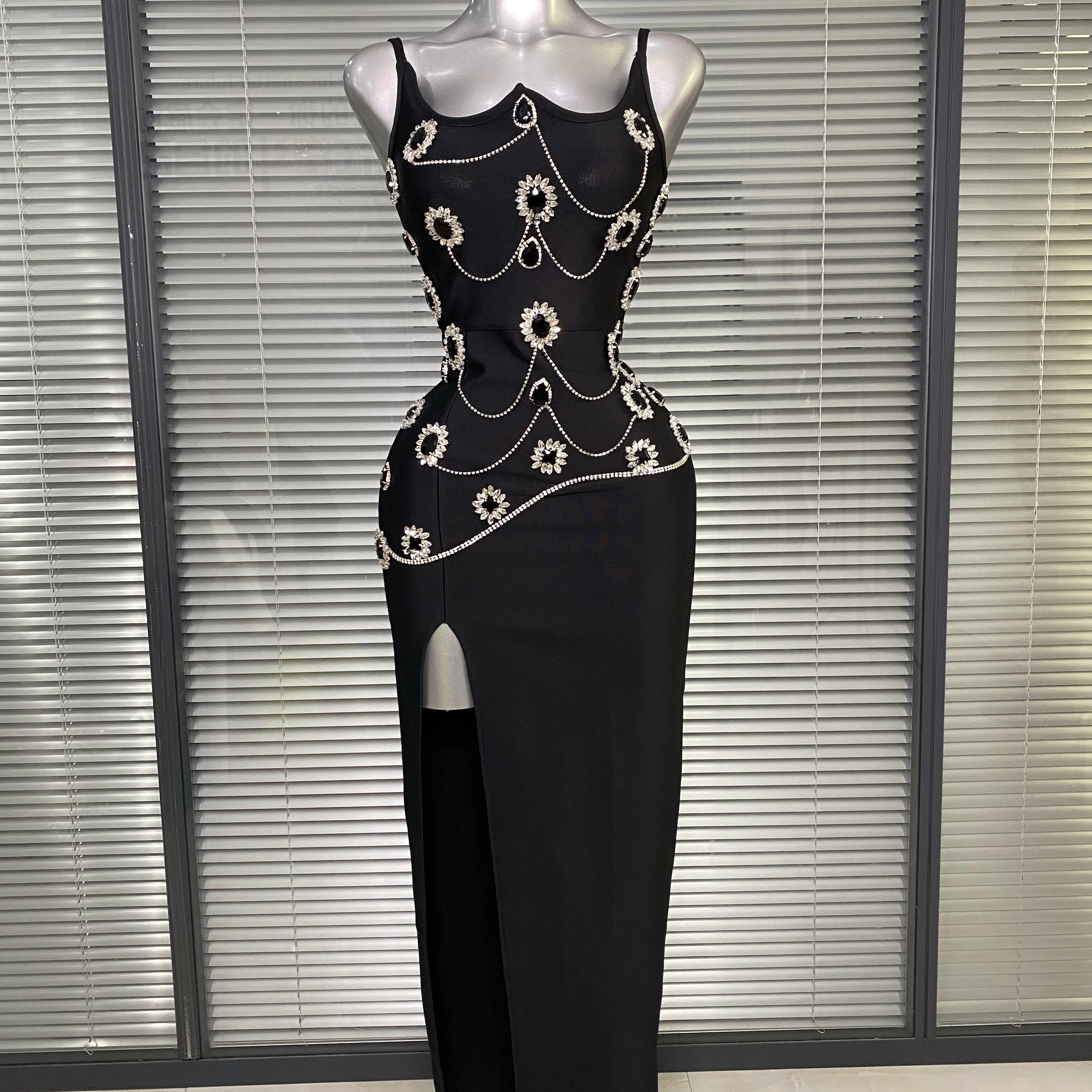 Brand New 2025 Women Black Long Bodycon Bandage Dress Crystal Chain Elegant Evening Party Dress Vestido