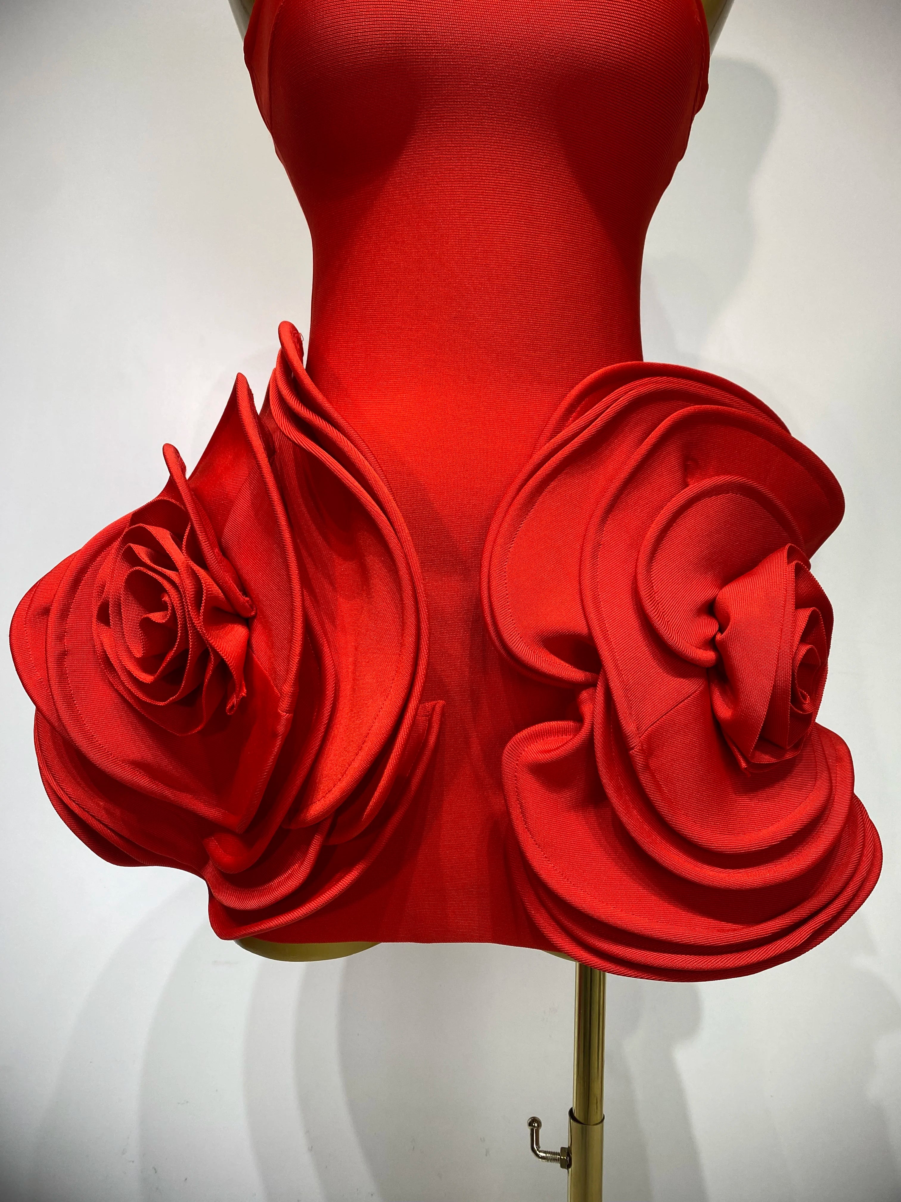 Vestido curto vermelho, sexy, sem alças, com costas nuas, colado ao corpo, 2025, de malha, elegante, para noite, clube, luxo, aniversário