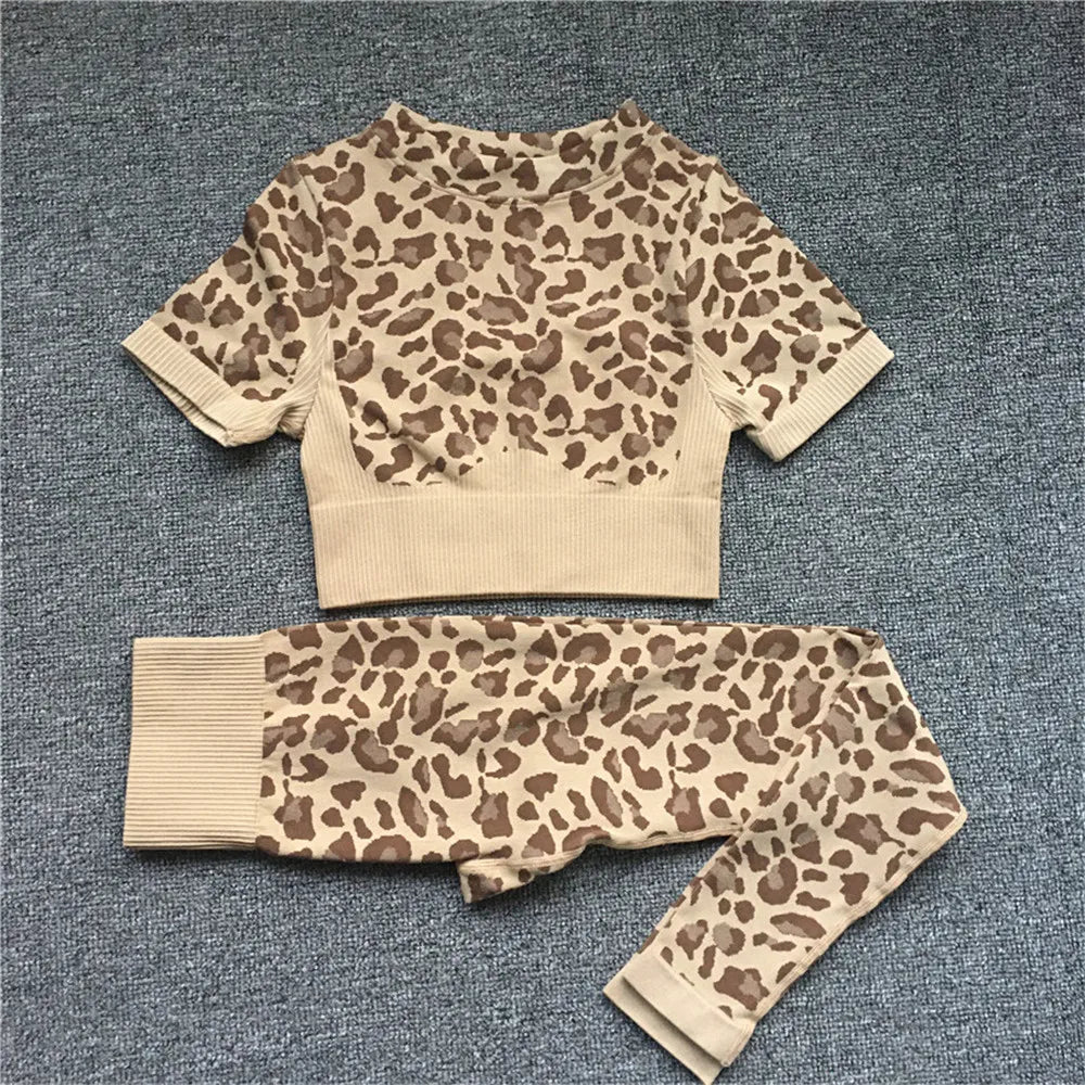 Women Fashion Sexy Leopard Printed 2 PCS Yoga Set Gym Shockproof Sports Bras Sport Leggings Running Work Out Training Suit khaki svtop pt set