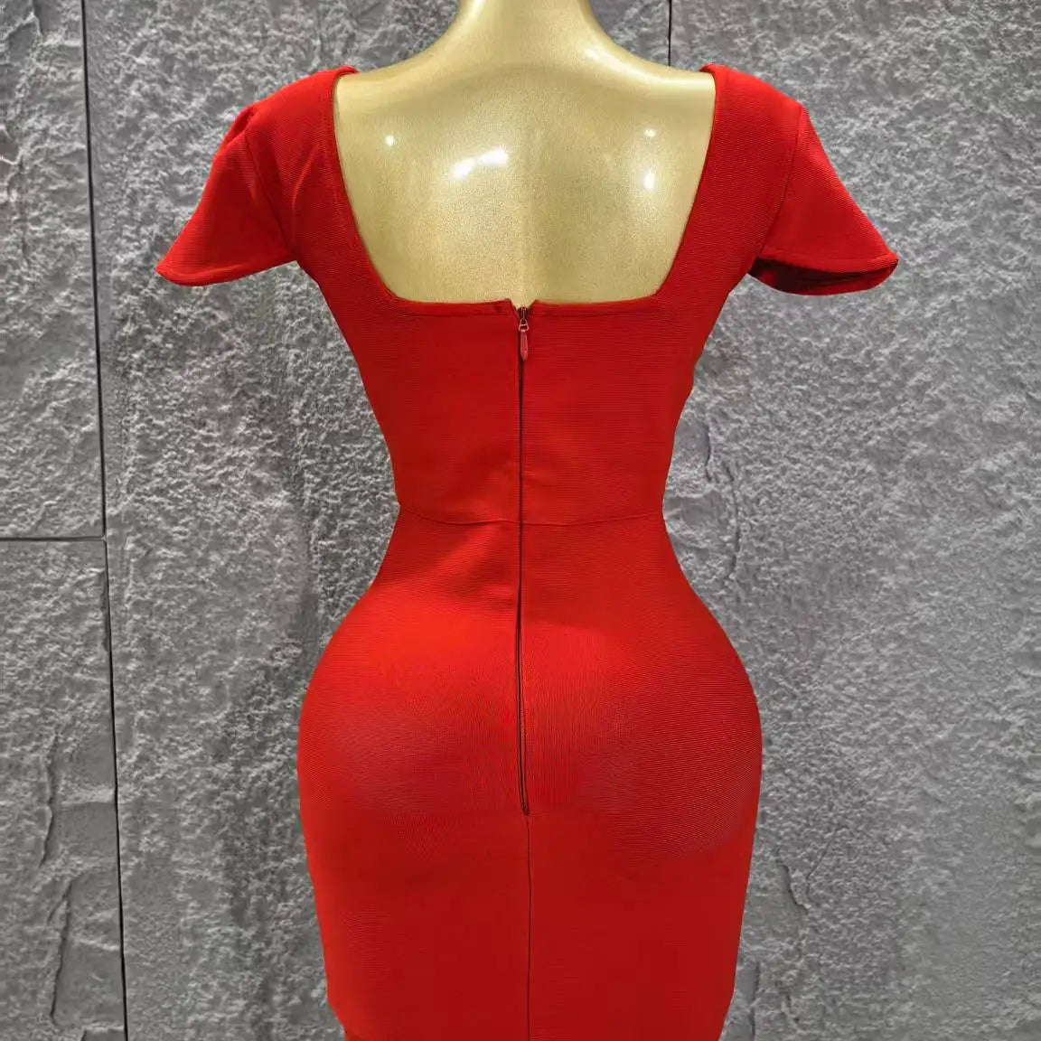 Vestido curto sexy preto e vermelho, manga curta, gola quadrada, justo, mini vestido bandage, boate, festa, comemoração de aniversário, moda