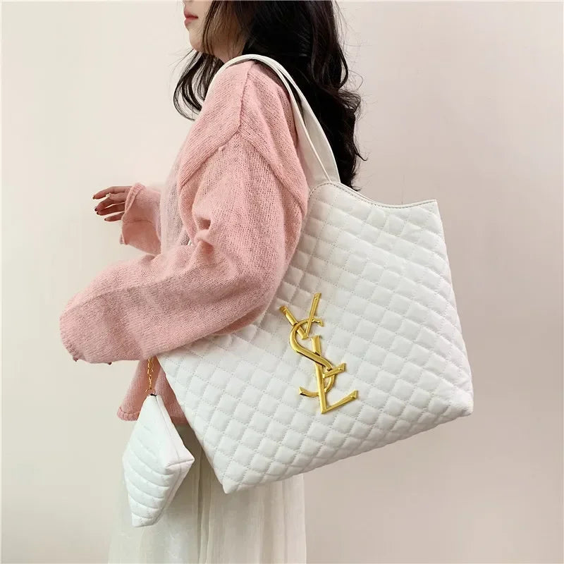 Must-Have 2025! Korean Spring/Summer Padded Shoulder Bag - Quilted Stitch, Popular Insert & Spacious Euro-American Style