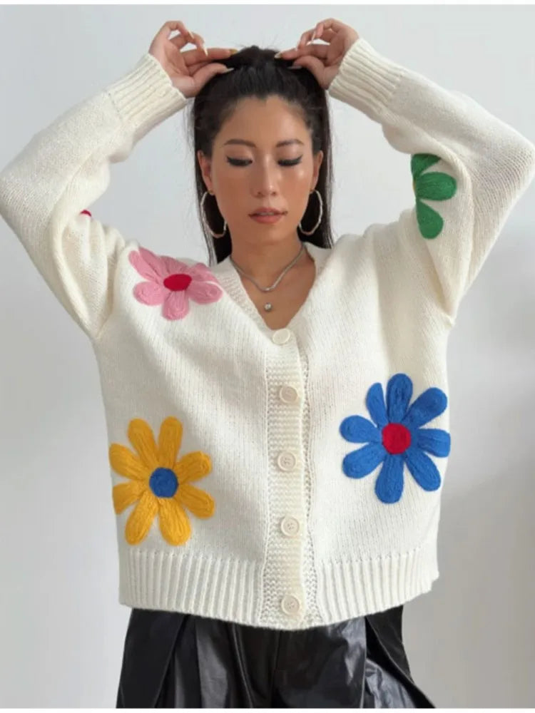 Vintage Flower Embroidery Sweater Women Loose Long Sleeve O-neck Knitted Pullover Autumn Female Thick Casual Streetwear as picture 2