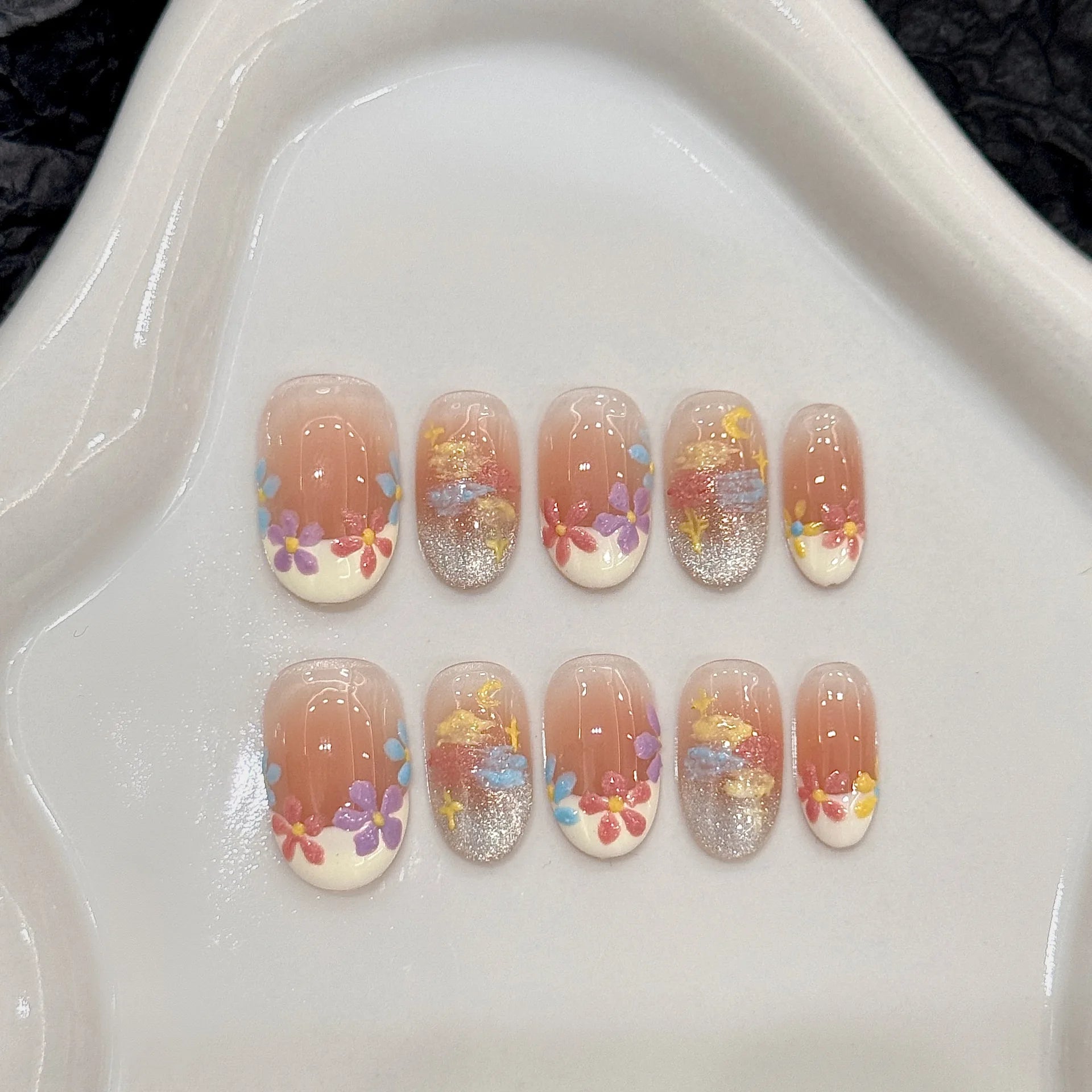 10Pcs Cute Pink 3D Flowers Nails Tips Hand Drawn Golden Stripes Design French Nail Set Summer Short Oval Wearable Press on Nails