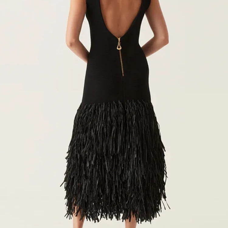 Fashion Knitted Tassels Hem Women Long Dress Elegant O Neck Pad Backless Zipper Sleeveless Slim Maxi Dresses Lady Party Vestidos