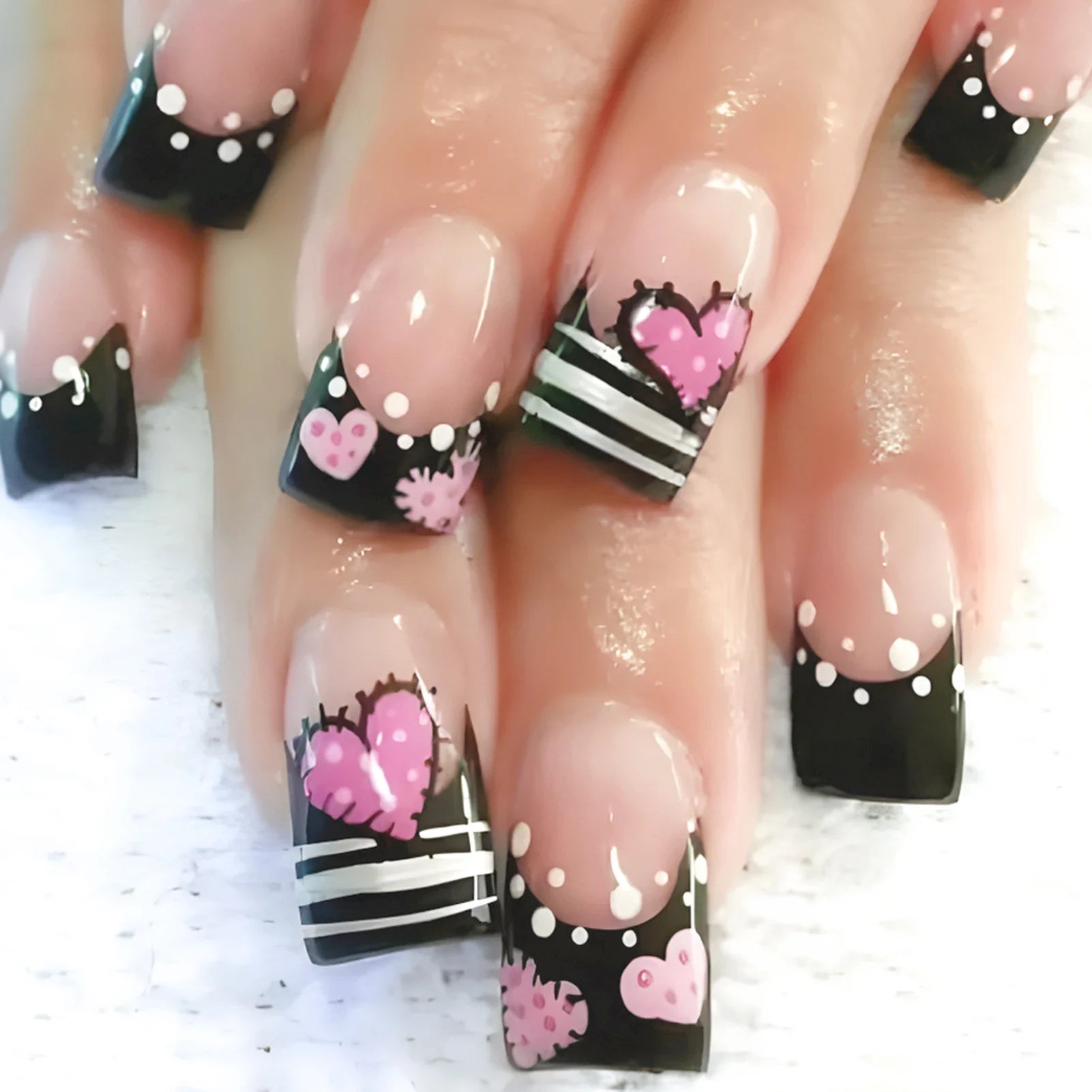 Y2K Girls Black French Fake Nails 24Pcs Short Square Press On Nails Pink Love Heart/Dot Printed Valentine's Day Charm Manicure