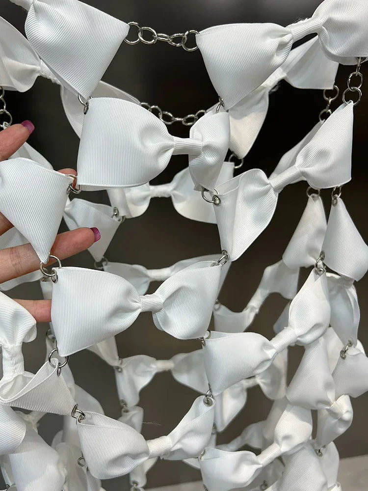 DEAT New Items Women's Metal Chain Bow Spliced Hollow Out Dress Spring Backless Sleeveless Pullover Dresses Female 11XX6527