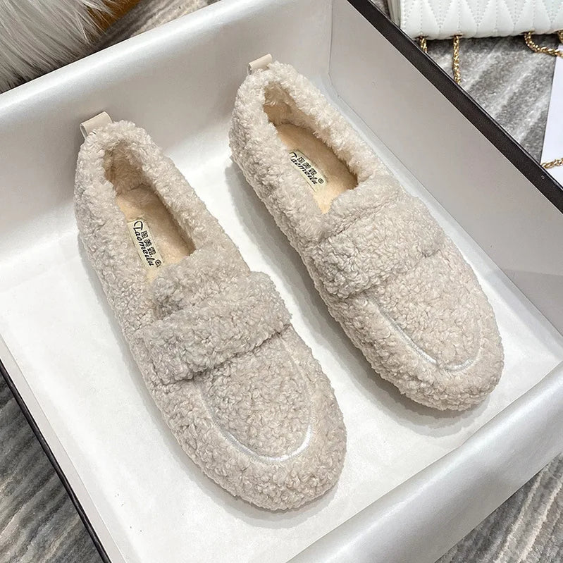 new women's winter warm outdoor shoes plush design british style white snow boots Ladies' casual flats Large size 41-43