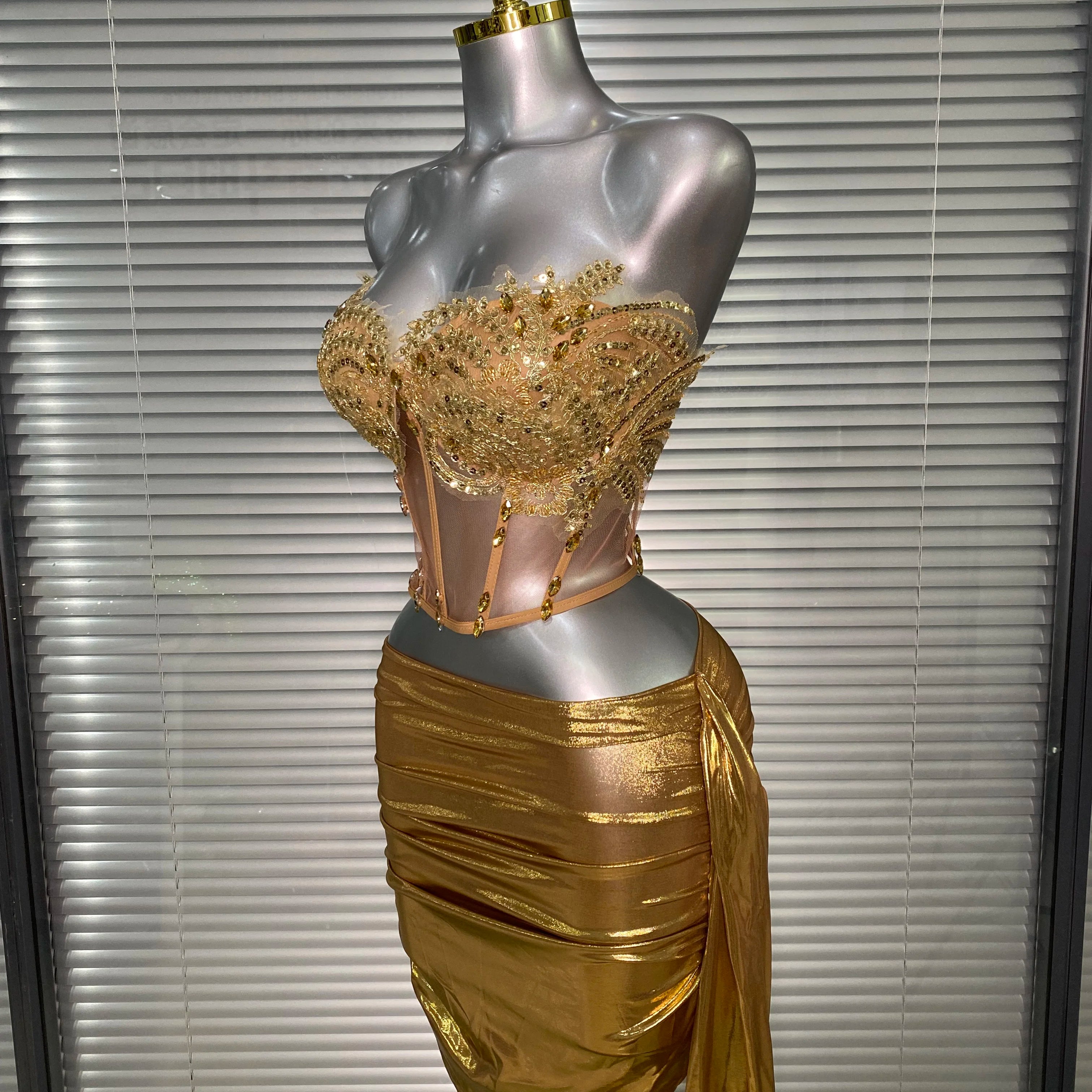 Women Sexy Sequins Gold Two Pieces Set Crystal Diamonds Night Club Sparkly Skirt Suits Adjustable Singer Dancer Stage Costume