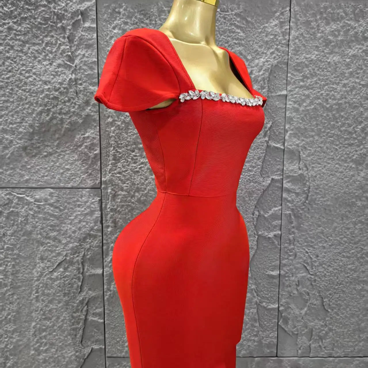 Vestido curto sexy preto e vermelho, manga curta, gola quadrada, justo, mini vestido bandage, boate, festa, comemoração de aniversário, moda