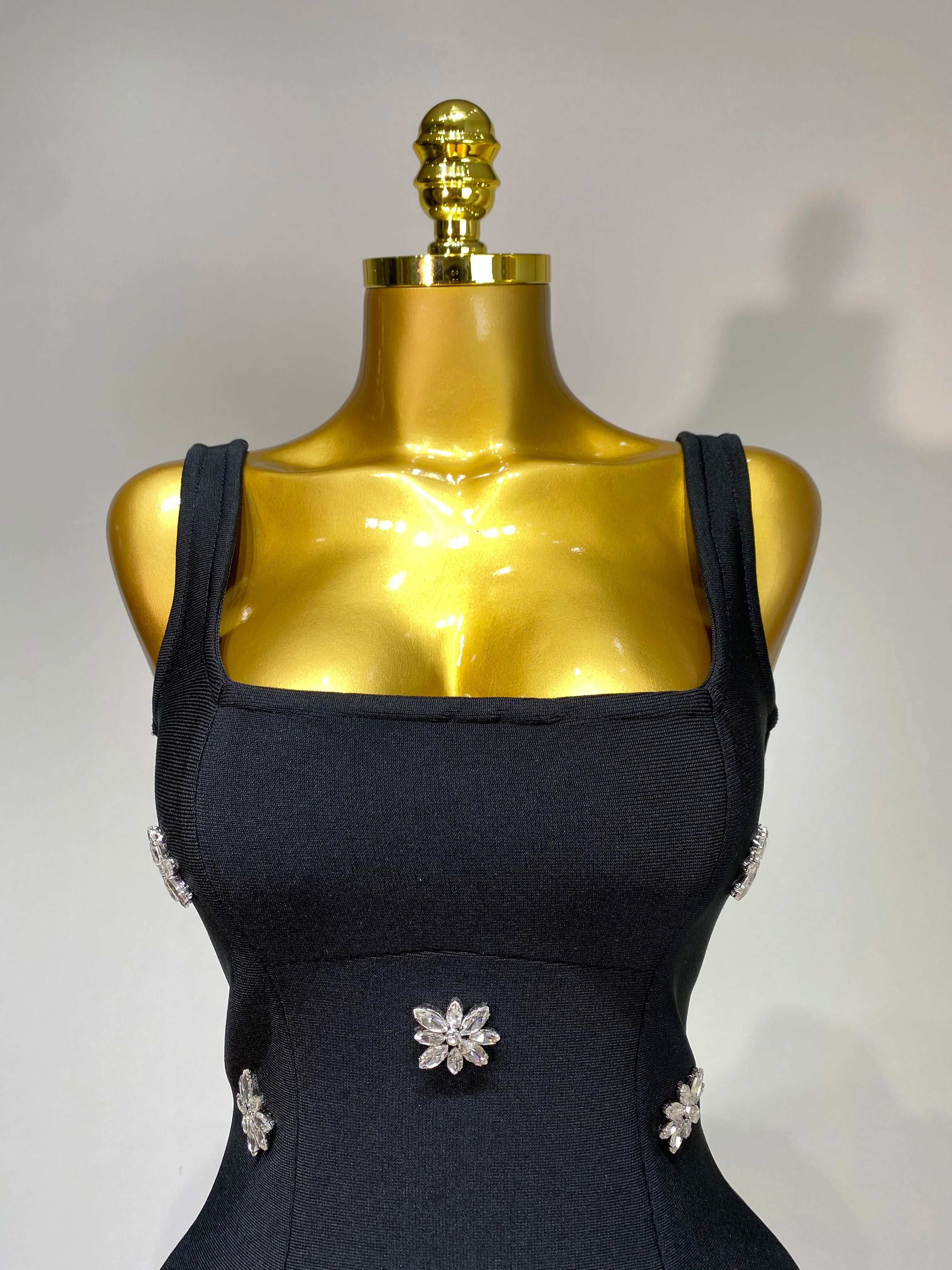 Women Sexy Sleeveless Square Collar Crystal Bodycon Mini Bandage Dress Celebrate Evening Party Elegant Luxury Birthday Dress