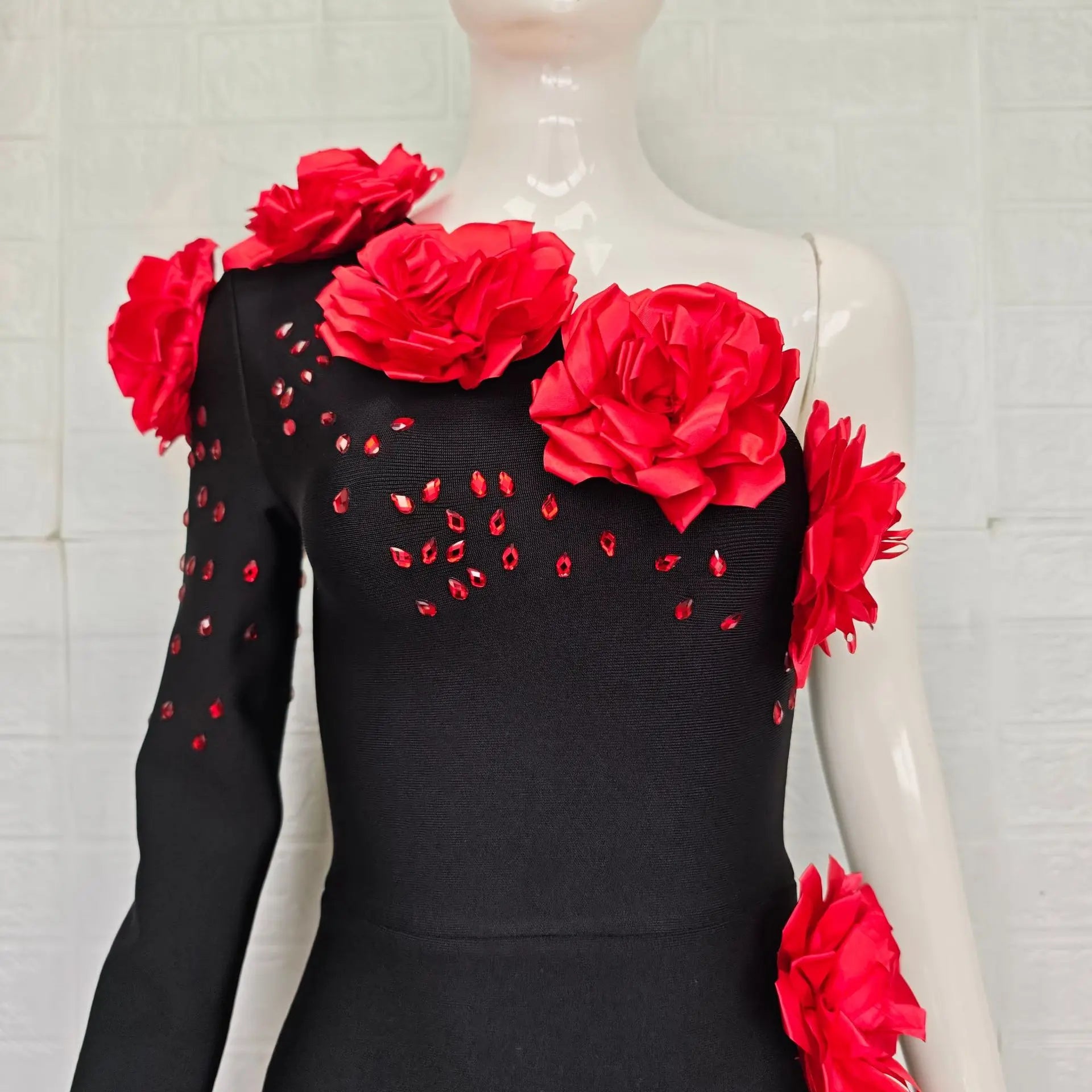 Women Sexy One Shoulder Long Sleeve Red Florlas Rhinestones Bodyocn Long Bandage Dress Nightclub Party Celebrate Birthday Wear