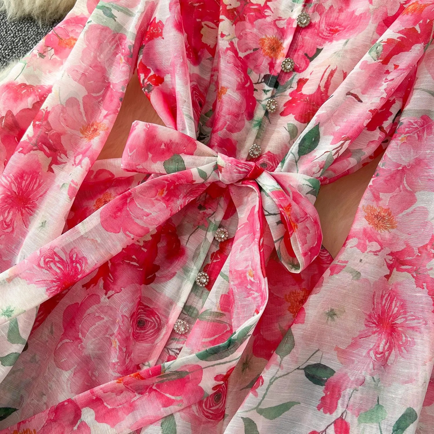 Robe en organza à fleurs pour femmes, magnifique robe lanterne à manches longues, bouton perlé, imprimé floral, ceinture à lacets, style bohème, collection printemps 2025