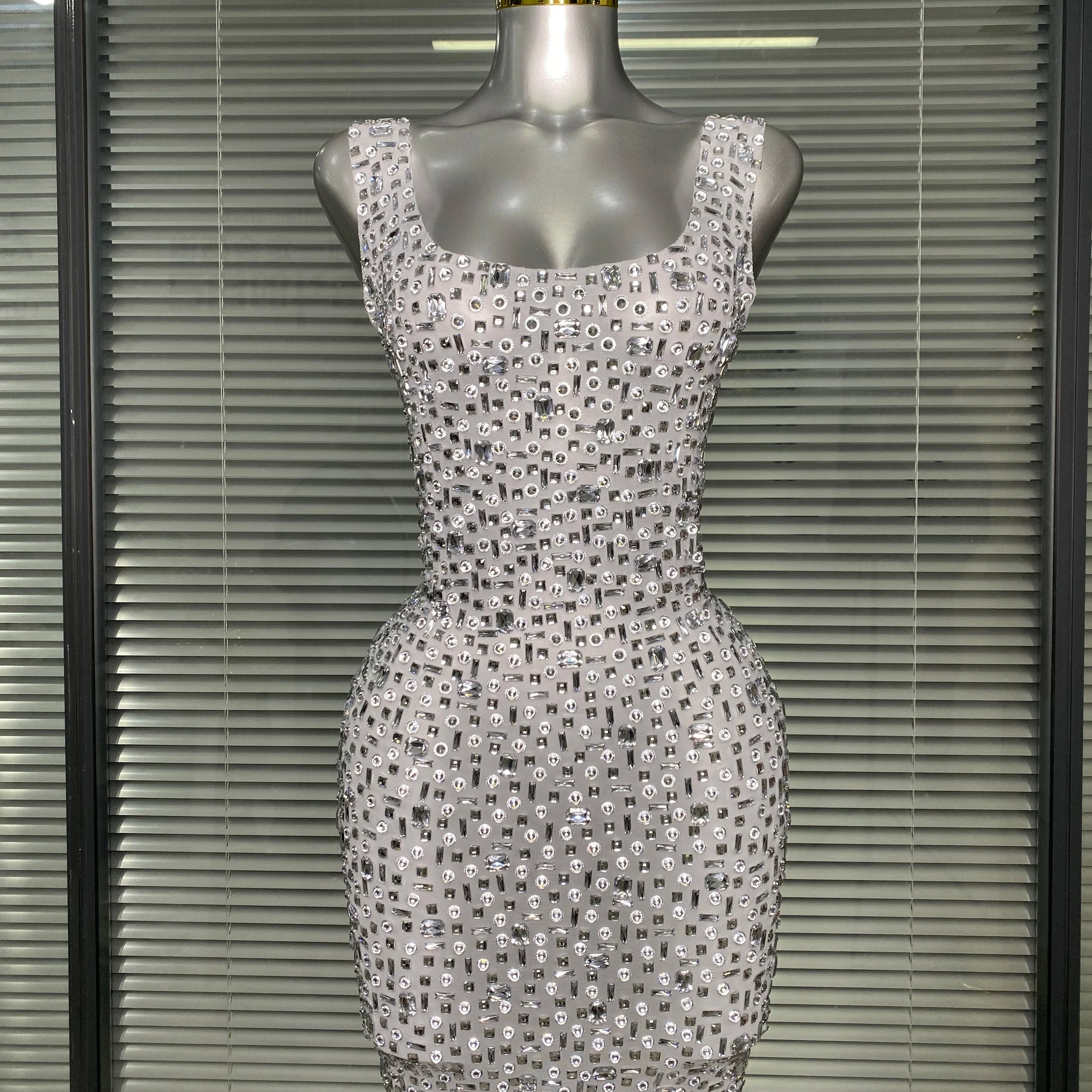 Women Sexy Sleeveless See Through Mesh White Costume Stage Dancer Singer Night Club Celebrity Mini Party Dress