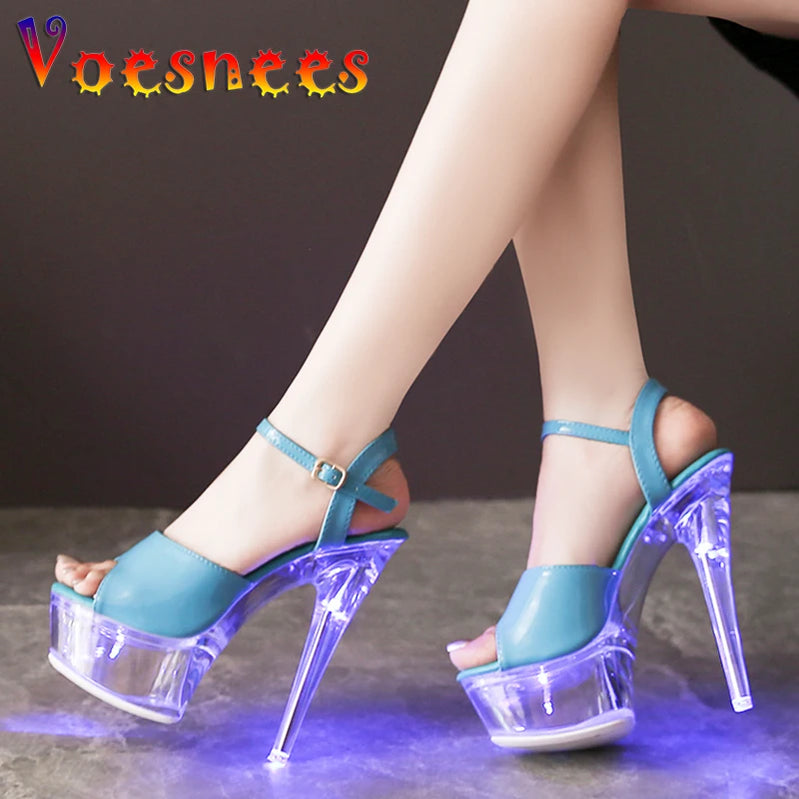 Sandálias femininas de salto alto transparentes e brilhantes com LED vermelho para festa, sapatos de pole dance para boate, 14,5 cm, sapatos de passarela de verão