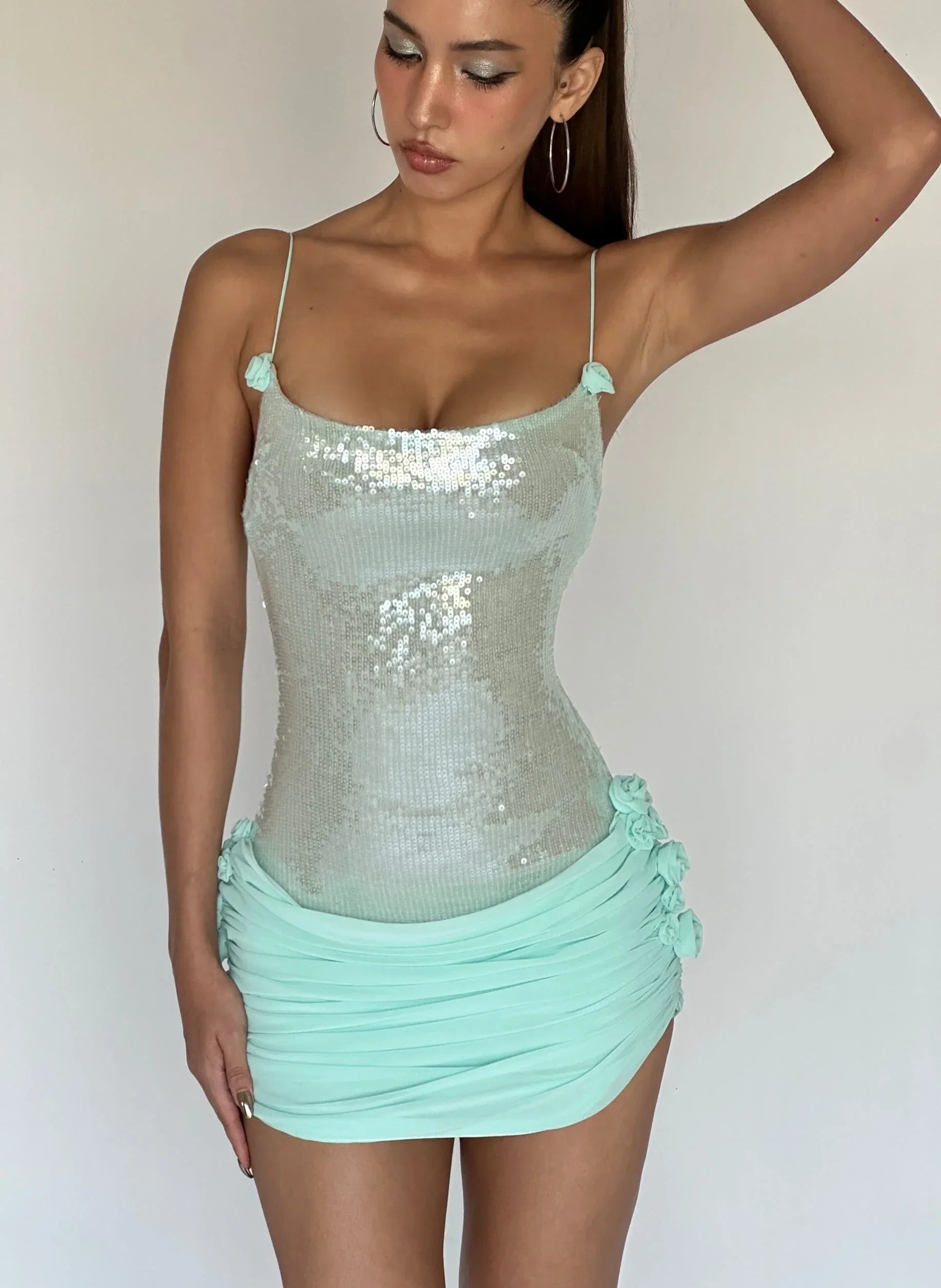 Shinning Sequins Women Sexy Strap Big O-Neck Bodycon Mini Dress Florals Celebrate Birthday Nightclub Party Outfit Whoesale