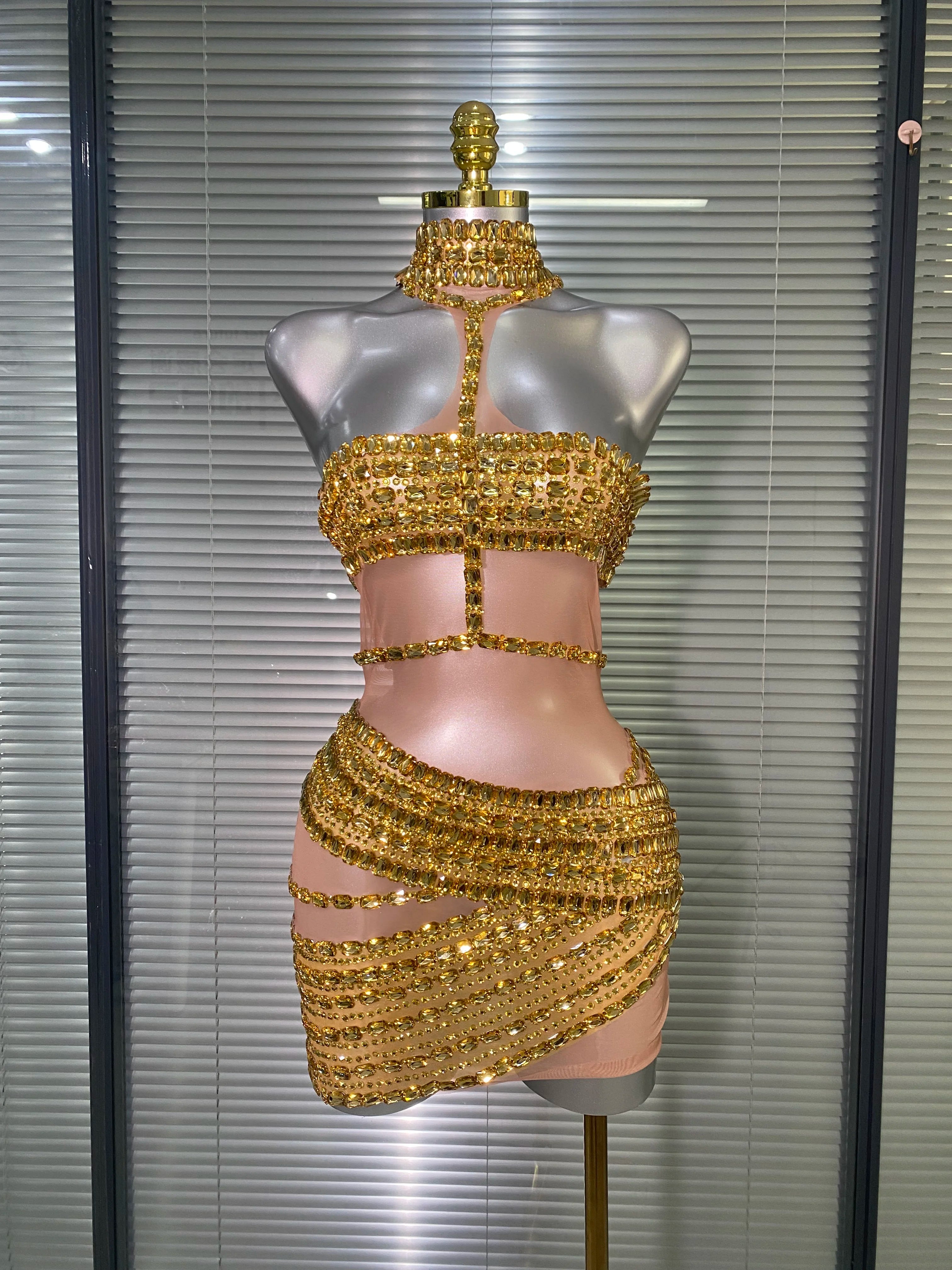 New Women Sexy Mesh Stage Costume Crystal Dancer Singer Sheer Mesh Night Club Red Gold Silver Mini Party Dress