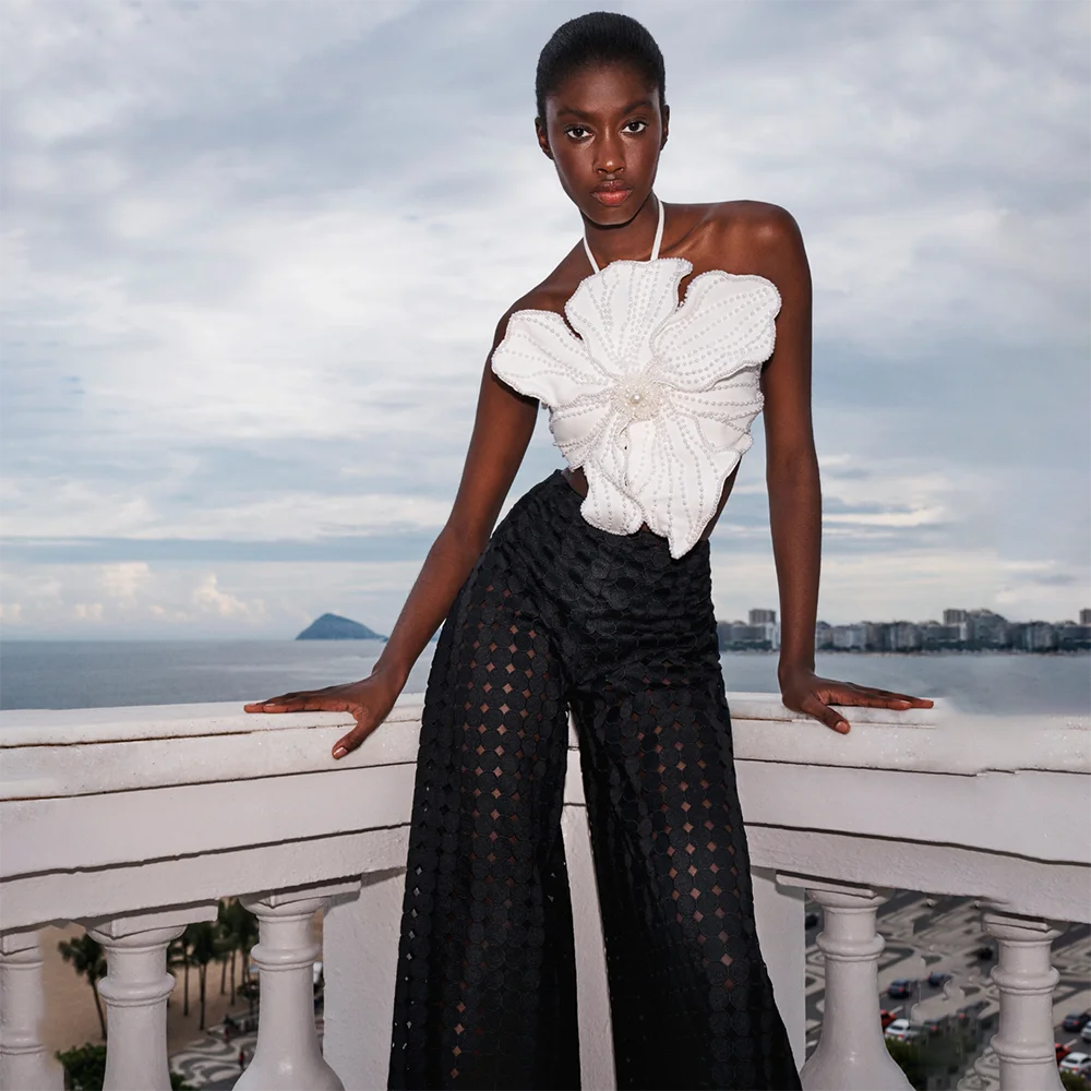 Fashion Flower Bikini Pearl Design Neck Swimsuit Luxury Sexy Tube Top Halter Seaside Vacation Hollow Trousers 2024 Women'S Retro