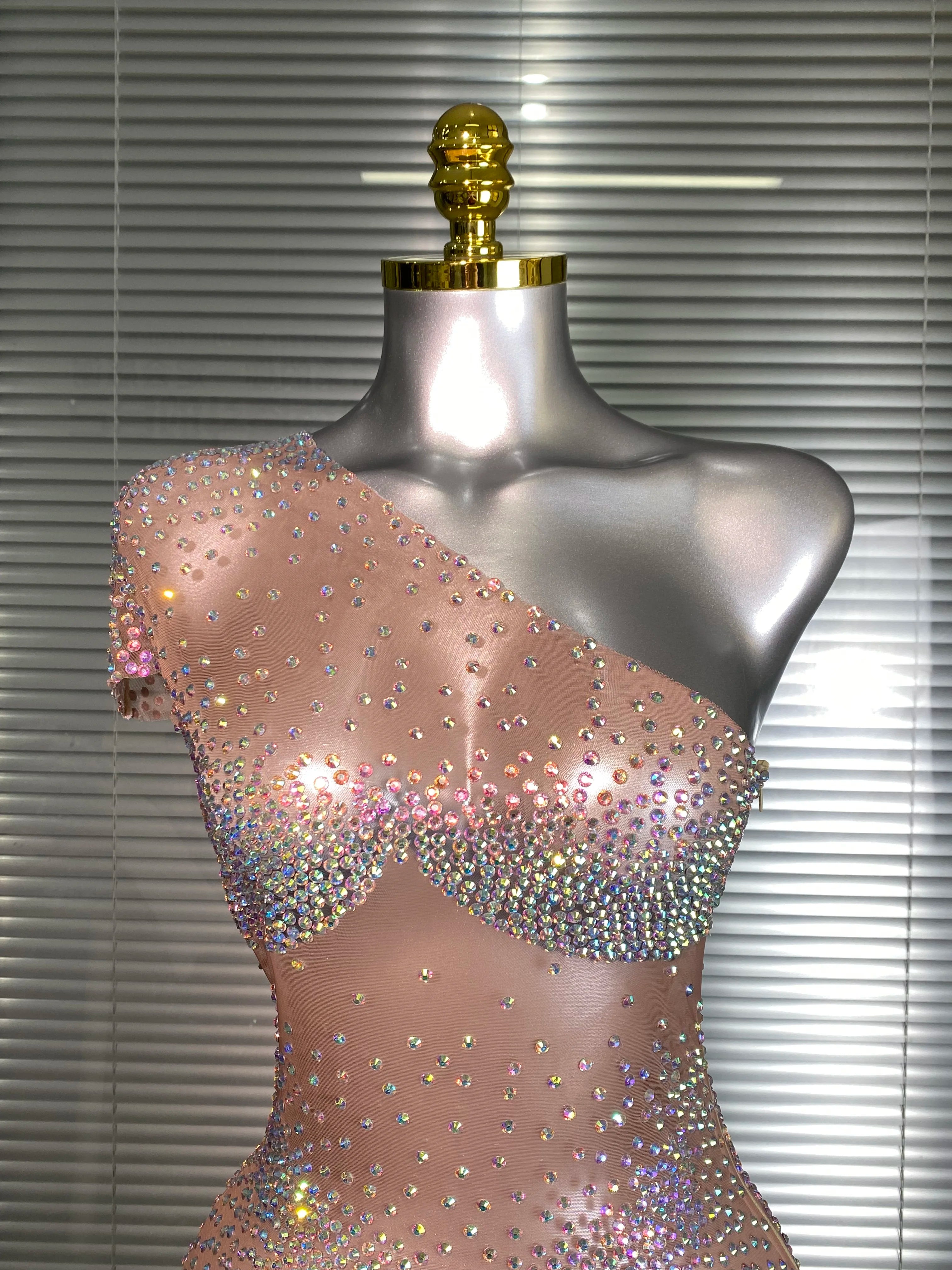 Celebrity New Women Sexy One Shoulder Mesh Sheer Crystal Rhinestones Stage Costume Stage Dancer Night Club Tank Mini Party Dress