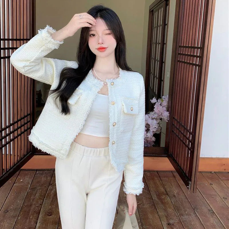 Spring White Tweed Jacket Women Korean Fashion Golden Single-Breasted Short Coat Ladies Pockets Long Sleeve Outwear