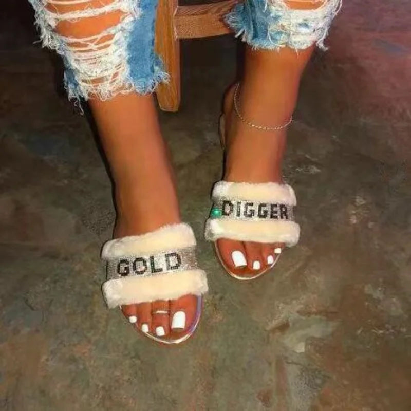 Sandals Female Europe Flat Fur Slides Shinny Diamond Slippers Wild Fashion Home Soft Flip-flops Shoes for Women Slide
