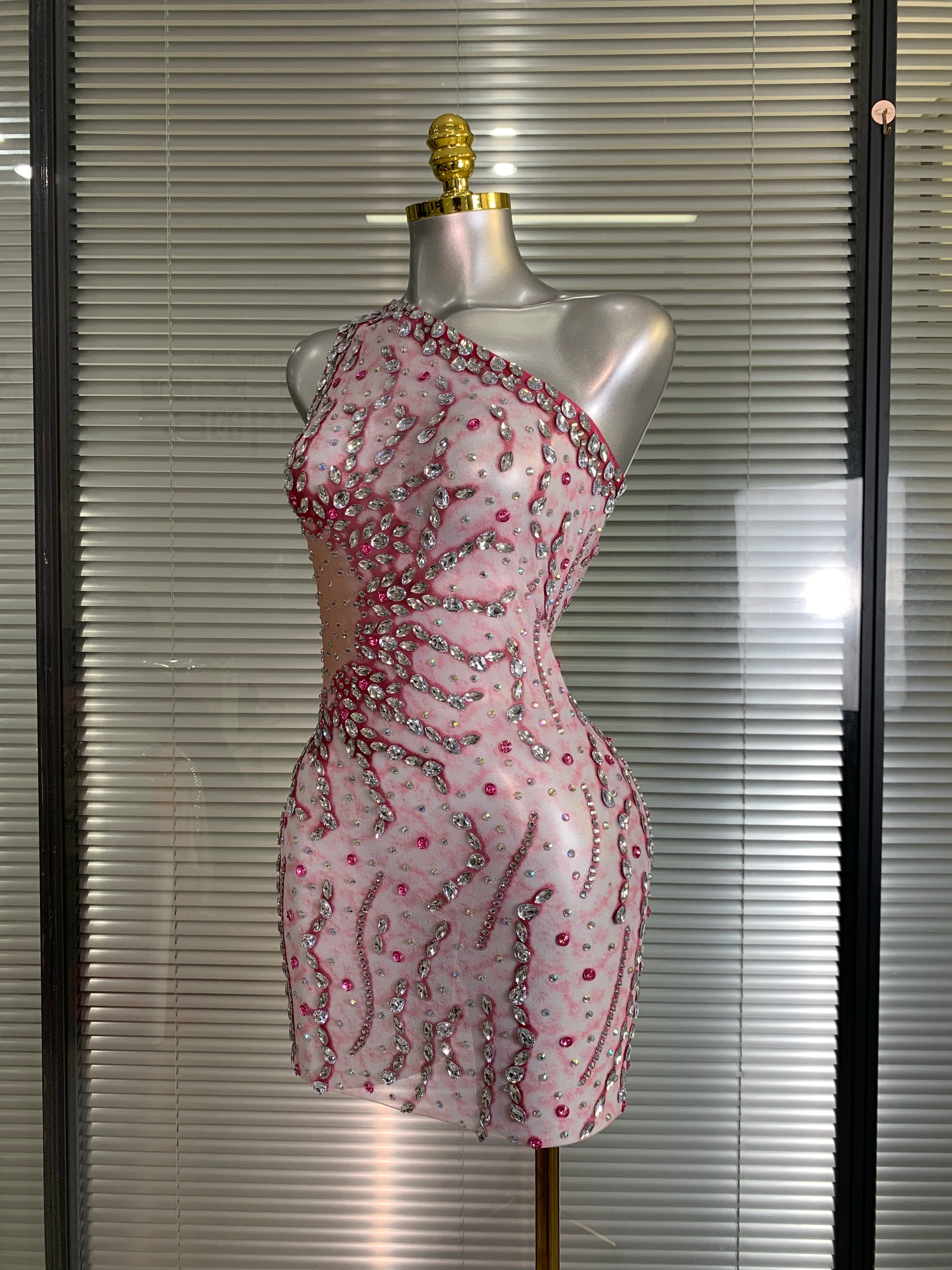 Women Sexy Mesh Crystal Diamonds Mini Costume Stage Dancer One Shoulder Stretchy Mini Night Club Party Dress