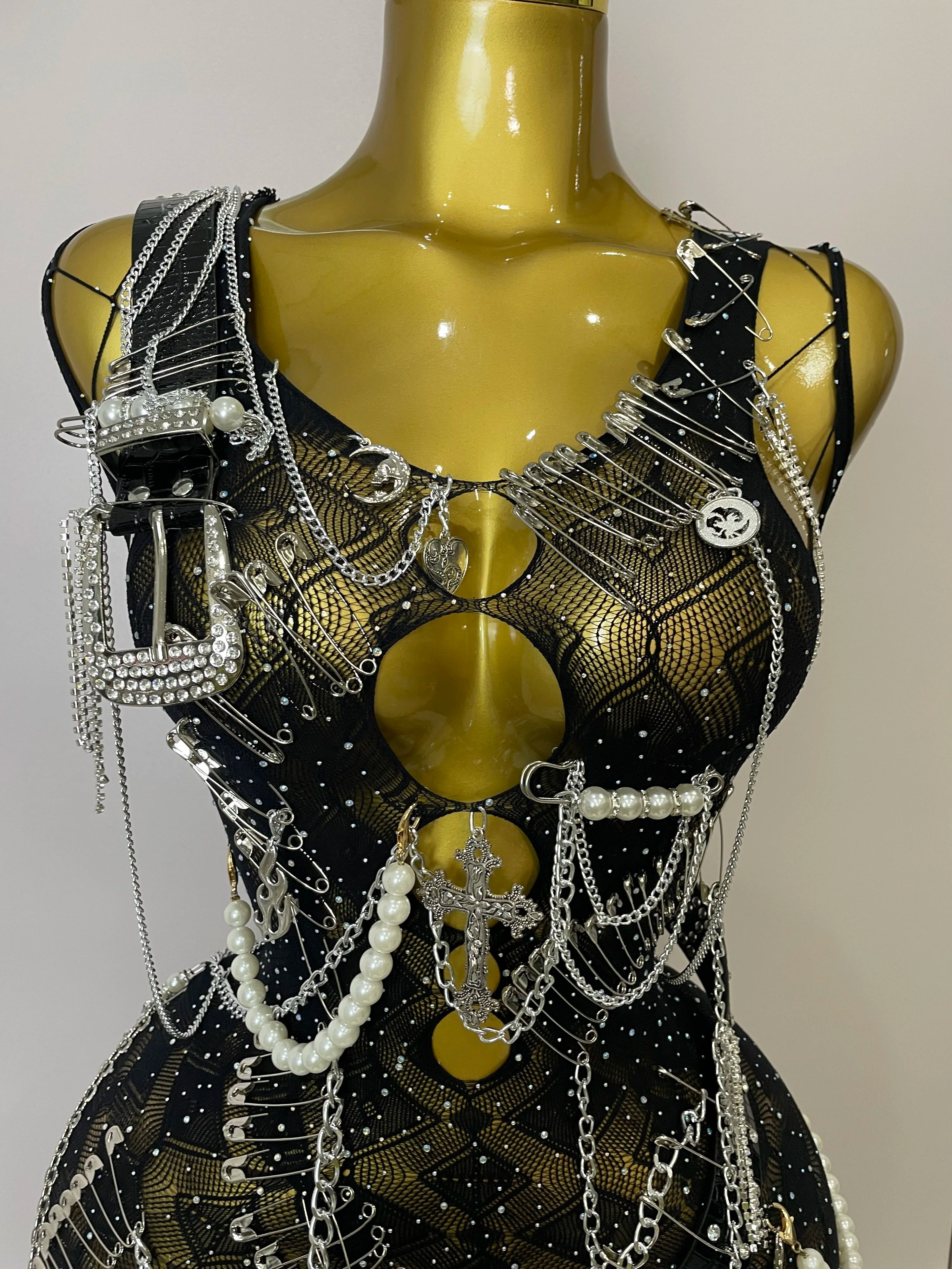 STOCK Sexy Fashion Pin Decoration Fringe Beading Short Party Dress 2025 Women Hollow Out Nightclub Performance Singer Costume