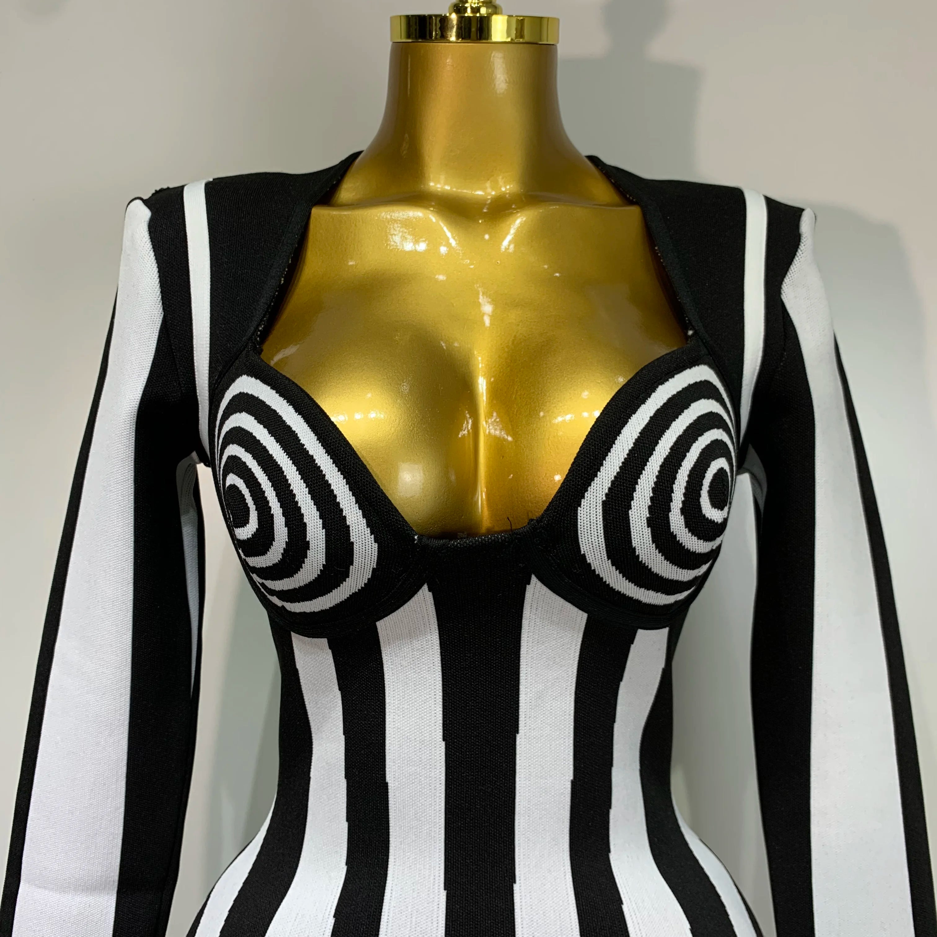 WomenLuxury Sexy Long Sleeve Stripe Black White Mini Bandage Dress 2025 Knitted Celebrity Elegant Evening Club Birthday Dresses