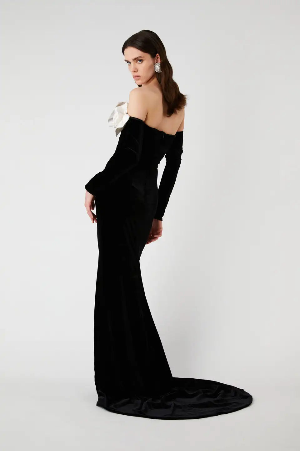 Winter Style Women Long Sleeve Sexy Off the Shoulder Floor-length Dress Velvet Elegant Evening Party Celebrate Dress